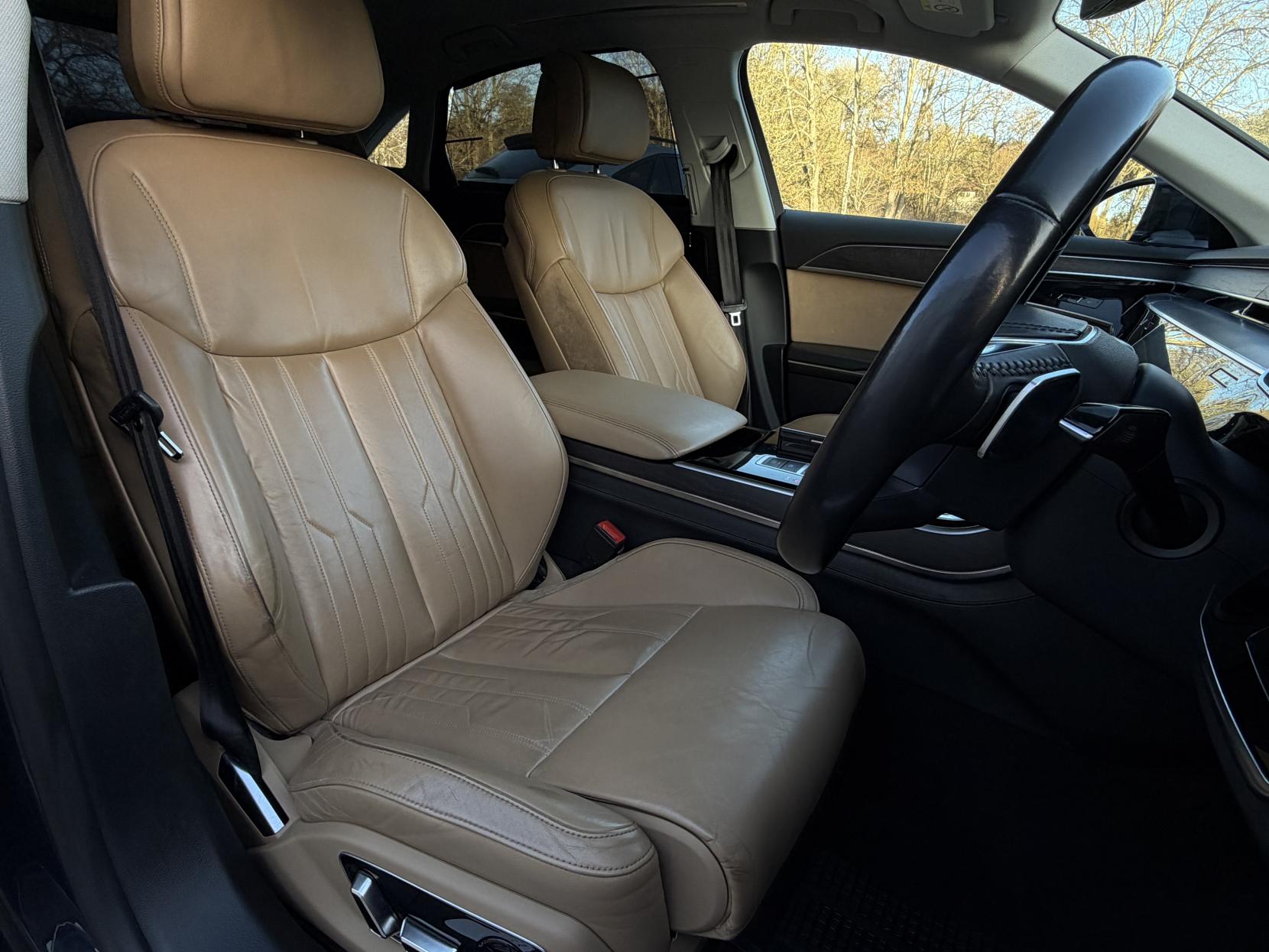 Audi A8 3.0 TDI V6 50 Saloon 4dr Diesel Tiptronic quattro Euro 6 (s/s) LWB (286 ps)