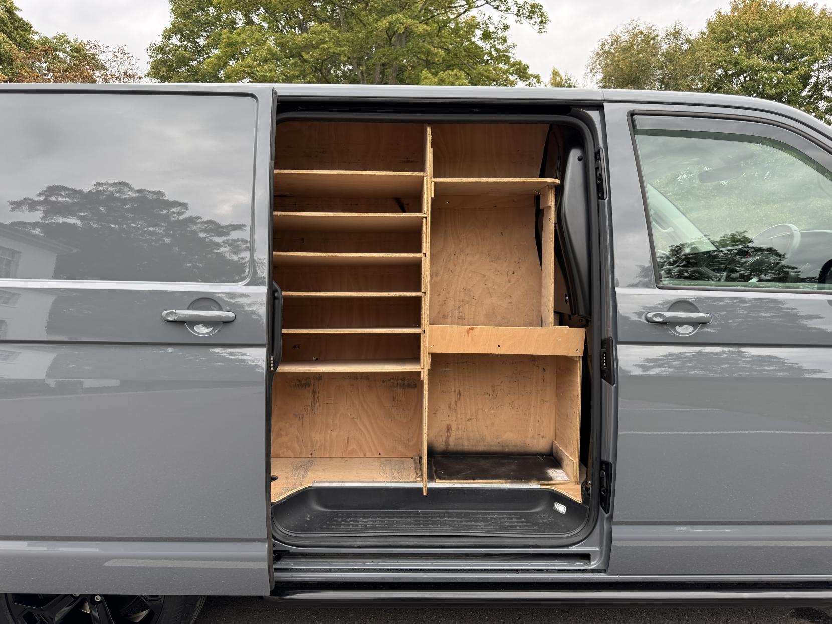 Volkswagen Transporter 2.0 TDI T32 Highline Panel Van 5dr Diesel DSG FWD SWB Euro 6 (s/s) (150 ps)