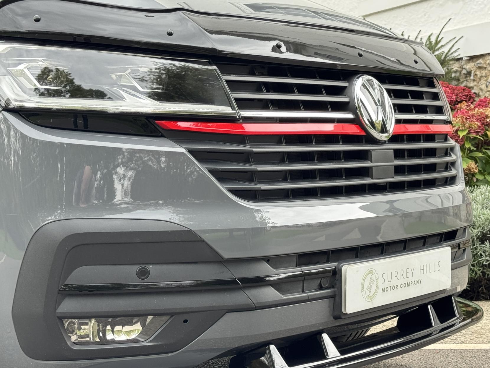 Volkswagen Transporter 2.0 TDI T32 Highline Panel Van 5dr Diesel DSG FWD SWB Euro 6 (s/s) (150 ps)