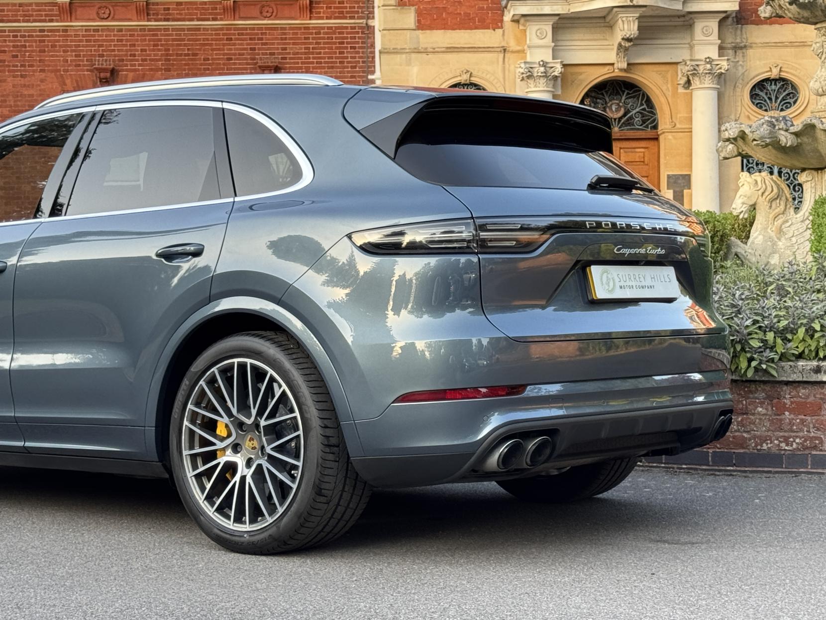Porsche Cayenne 4.0T V8 Turbo SUV 5dr Petrol TiptronicS 4WD Euro 6 (s/s) (550 ps)