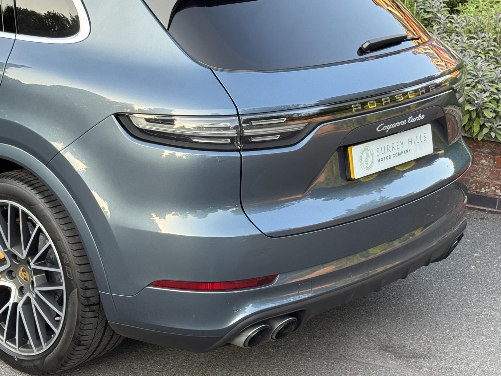 Porsche Cayenne 4.0T V8 Turbo SUV 5dr Petrol TiptronicS 4WD Euro 6 (s/s) (550 ps)