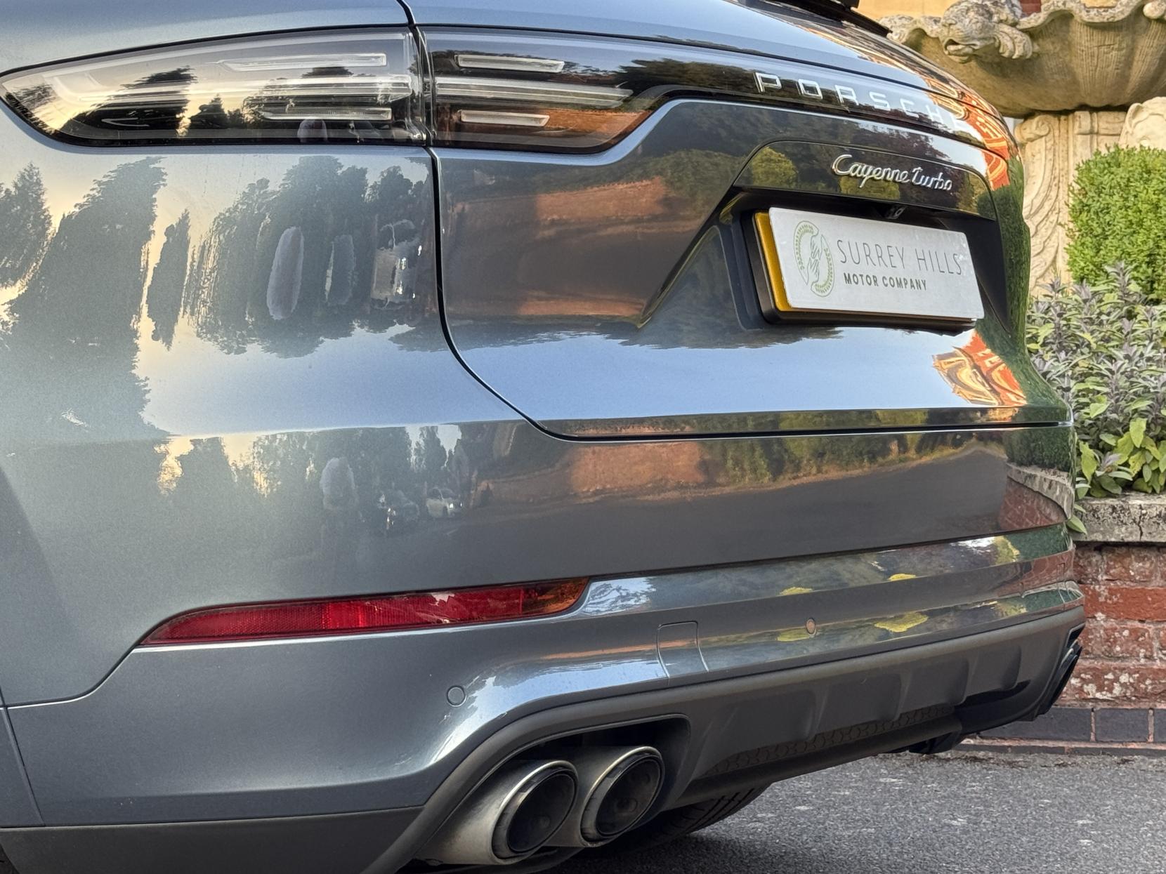 Porsche Cayenne 4.0T V8 Turbo SUV 5dr Petrol TiptronicS 4WD Euro 6 (s/s) (550 ps)