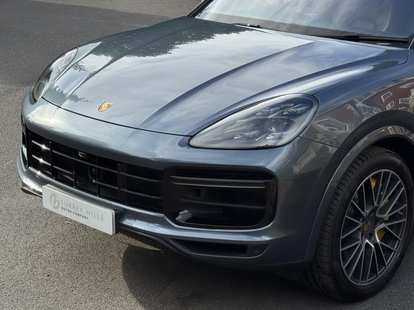 Porsche Cayenne 4.0T V8 Turbo SUV 5dr Petrol TiptronicS 4WD Euro 6 (s/s) (550 ps)