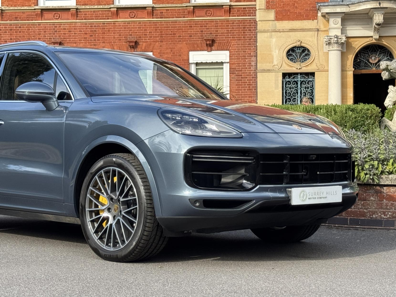 Porsche Cayenne 4.0T V8 Turbo SUV 5dr Petrol TiptronicS 4WD Euro 6 (s/s) (550 ps)