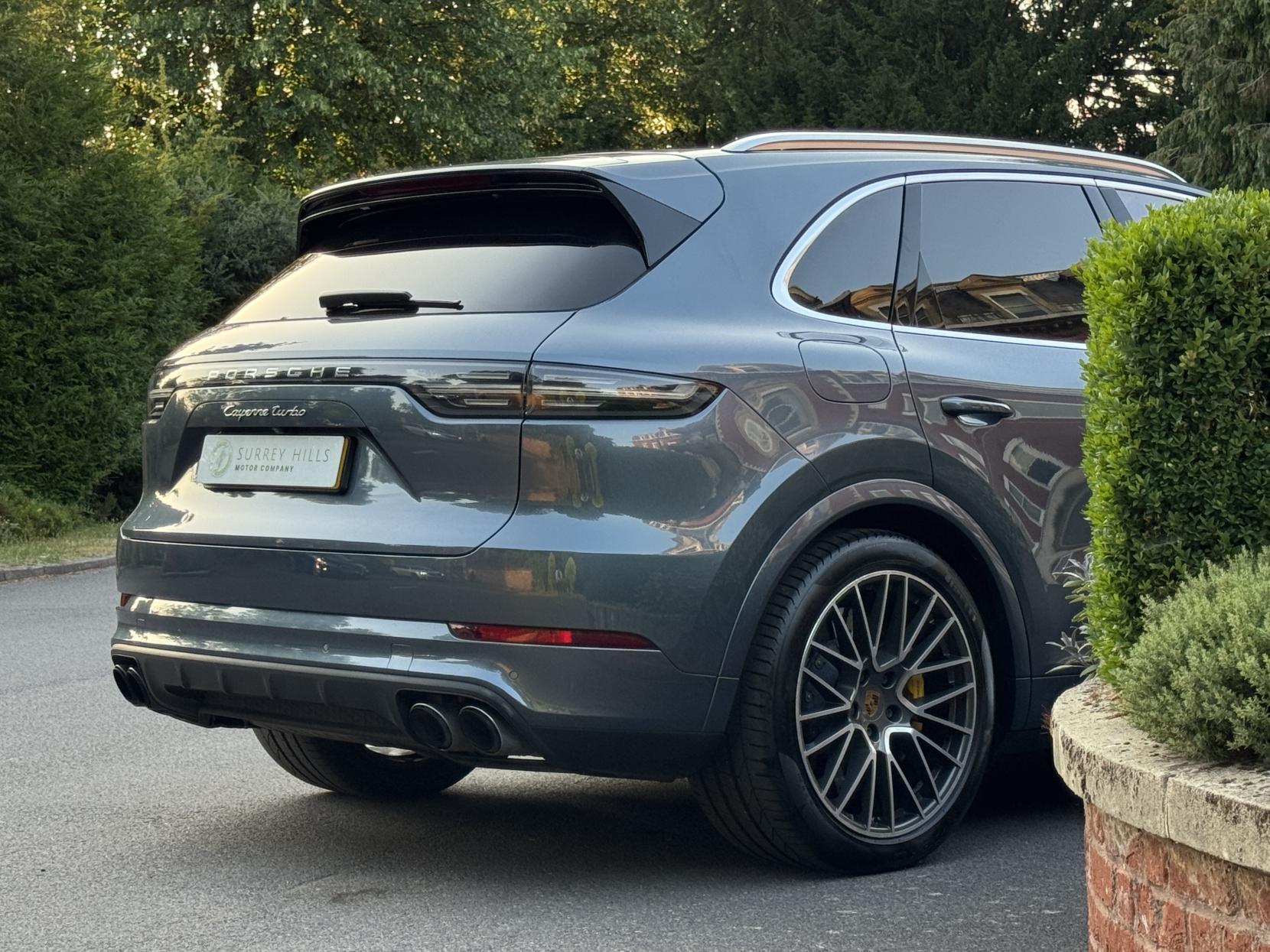 Porsche Cayenne 4.0T V8 Turbo SUV 5dr Petrol TiptronicS 4WD Euro 6 (s/s) (550 ps)