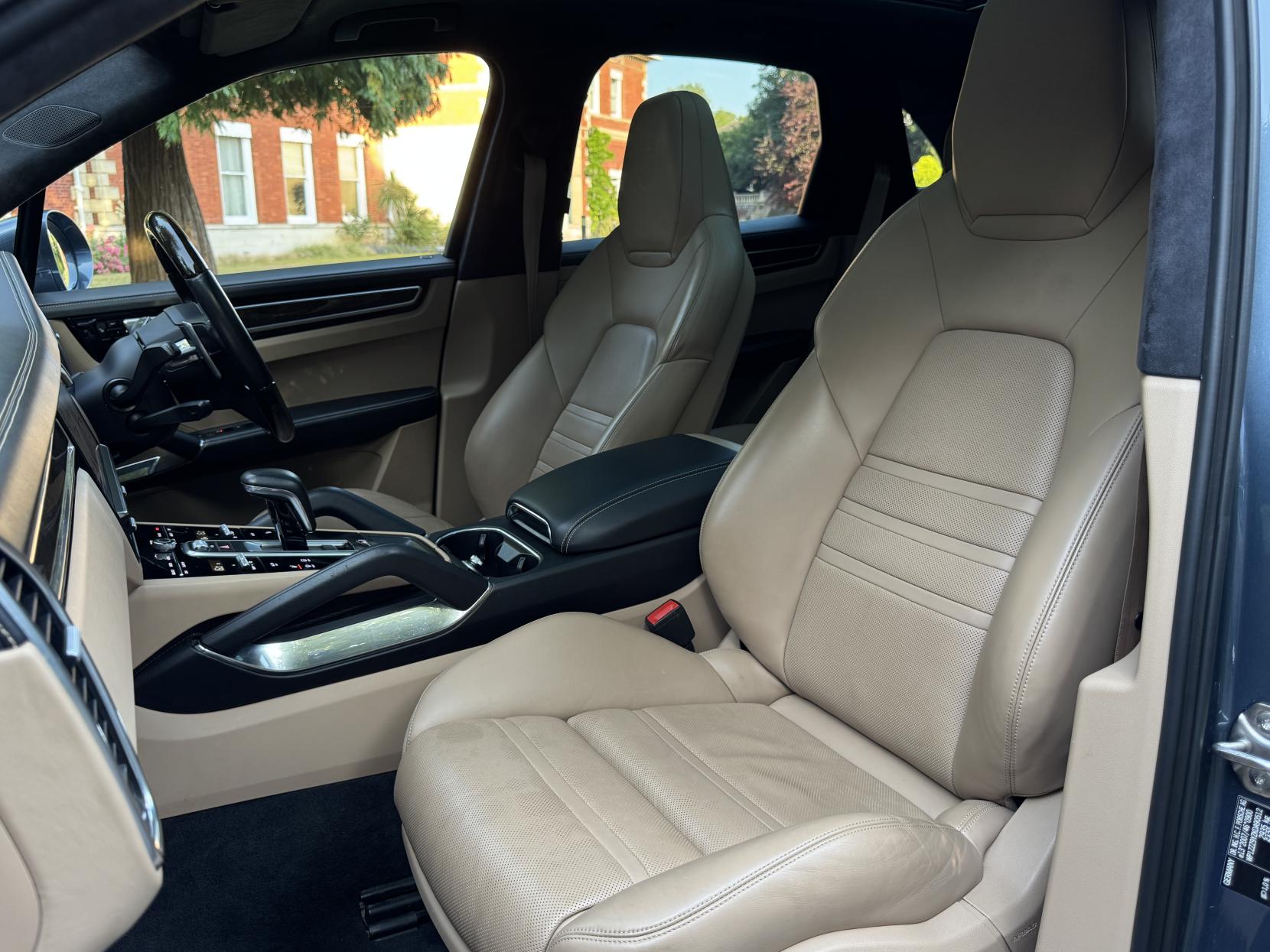 Porsche Cayenne 4.0T V8 Turbo SUV 5dr Petrol TiptronicS 4WD Euro 6 (s/s) (550 ps)