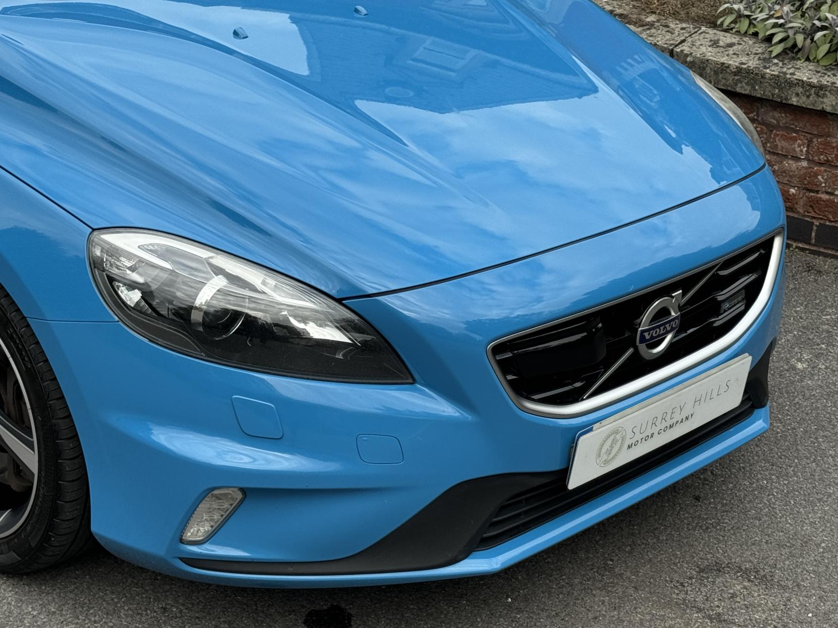 Volvo V40 2.0 D4 R-Design Lux Hatchback 5dr Diesel Geartronic Euro 5 (s/s) (177 ps)