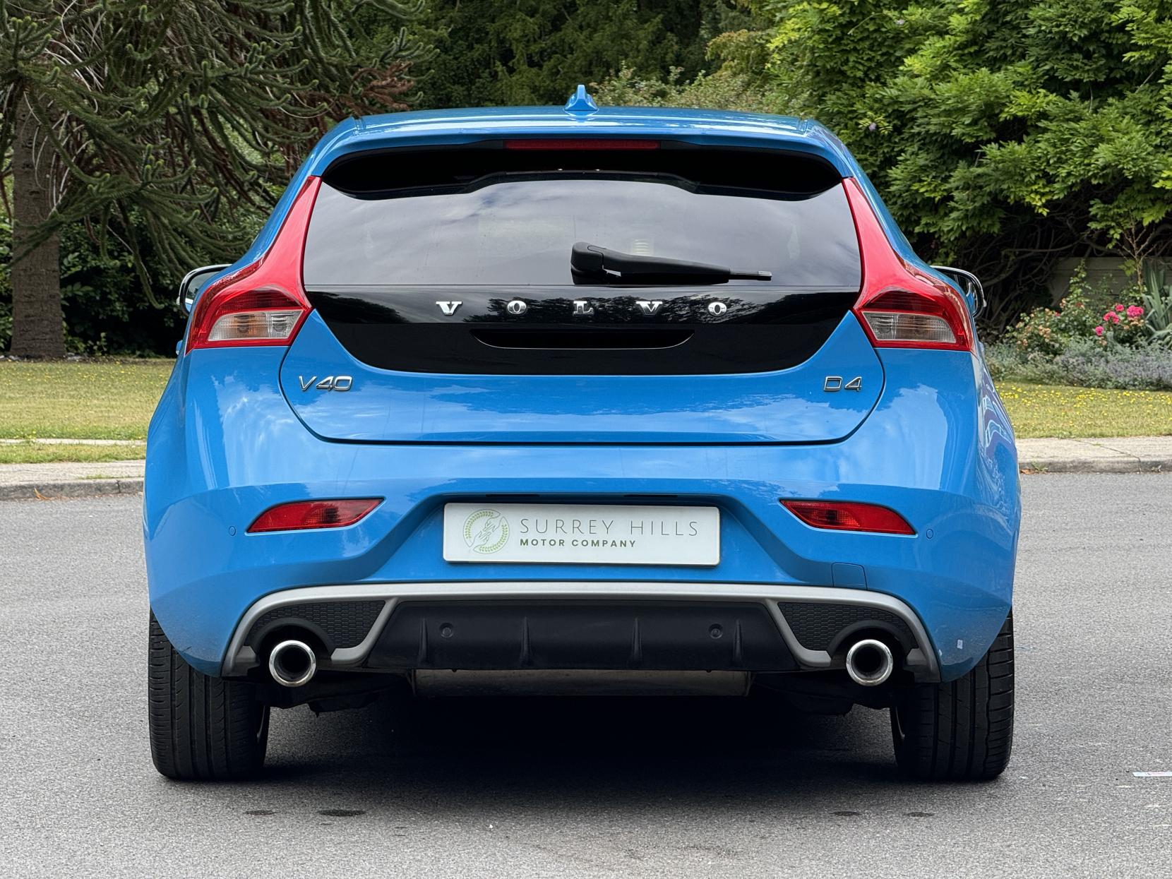 Volvo V40 2.0 D4 R-Design Lux Hatchback 5dr Diesel Geartronic Euro 5 (s/s) (177 ps)