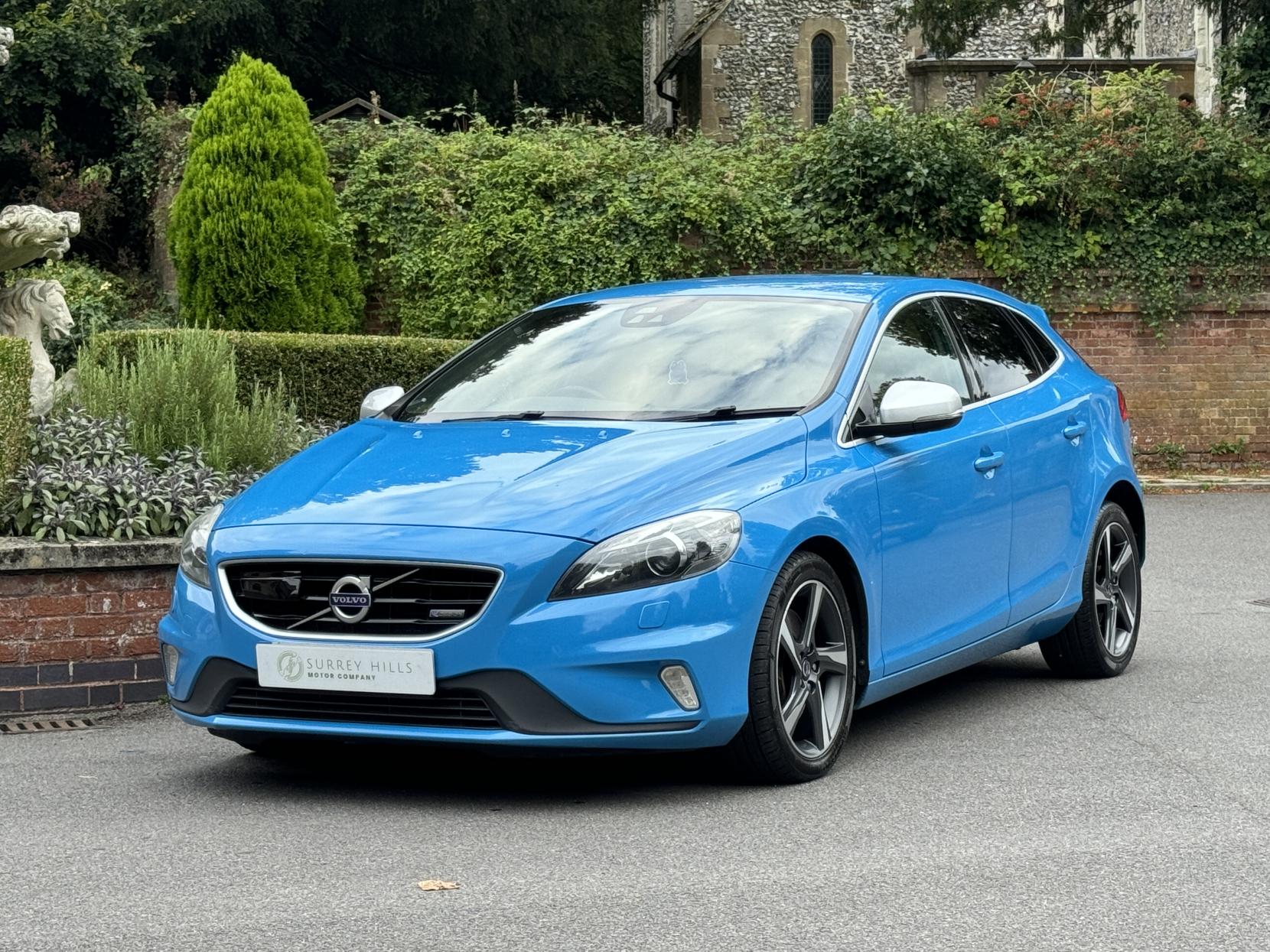 Volvo V40 2.0 D4 R-Design Lux Hatchback 5dr Diesel Geartronic Euro 5 (s/s) (177 ps)