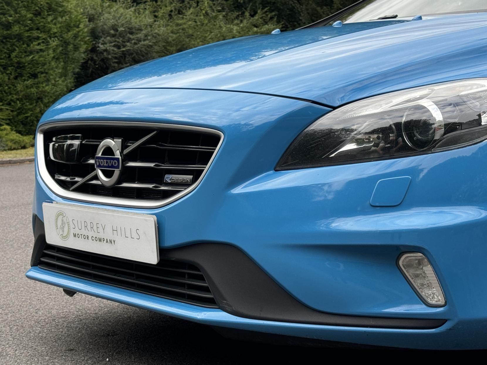 Volvo V40 2.0 D4 R-Design Lux Hatchback 5dr Diesel Geartronic Euro 5 (s/s) (177 ps)