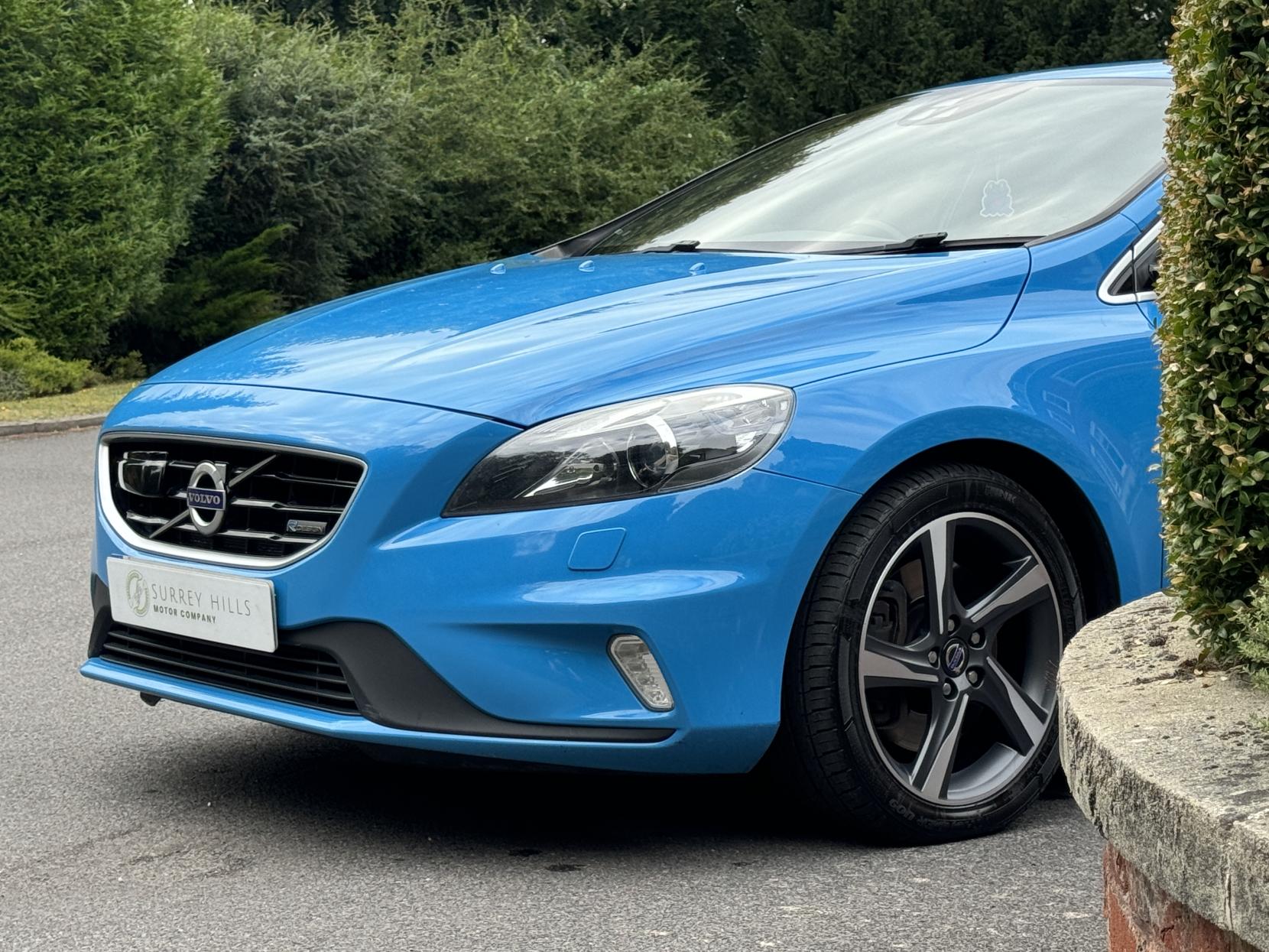 Volvo V40 2.0 D4 R-Design Lux Hatchback 5dr Diesel Geartronic Euro 5 (s/s) (177 ps)