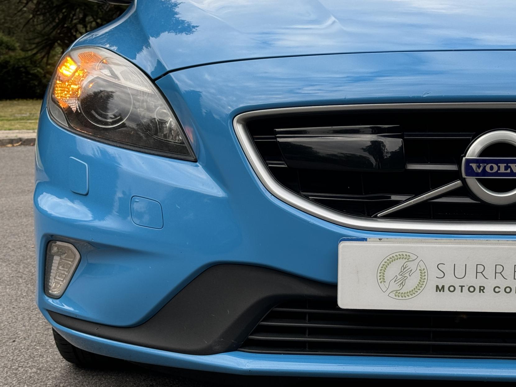 Volvo V40 2.0 D4 R-Design Lux Hatchback 5dr Diesel Geartronic Euro 5 (s/s) (177 ps)