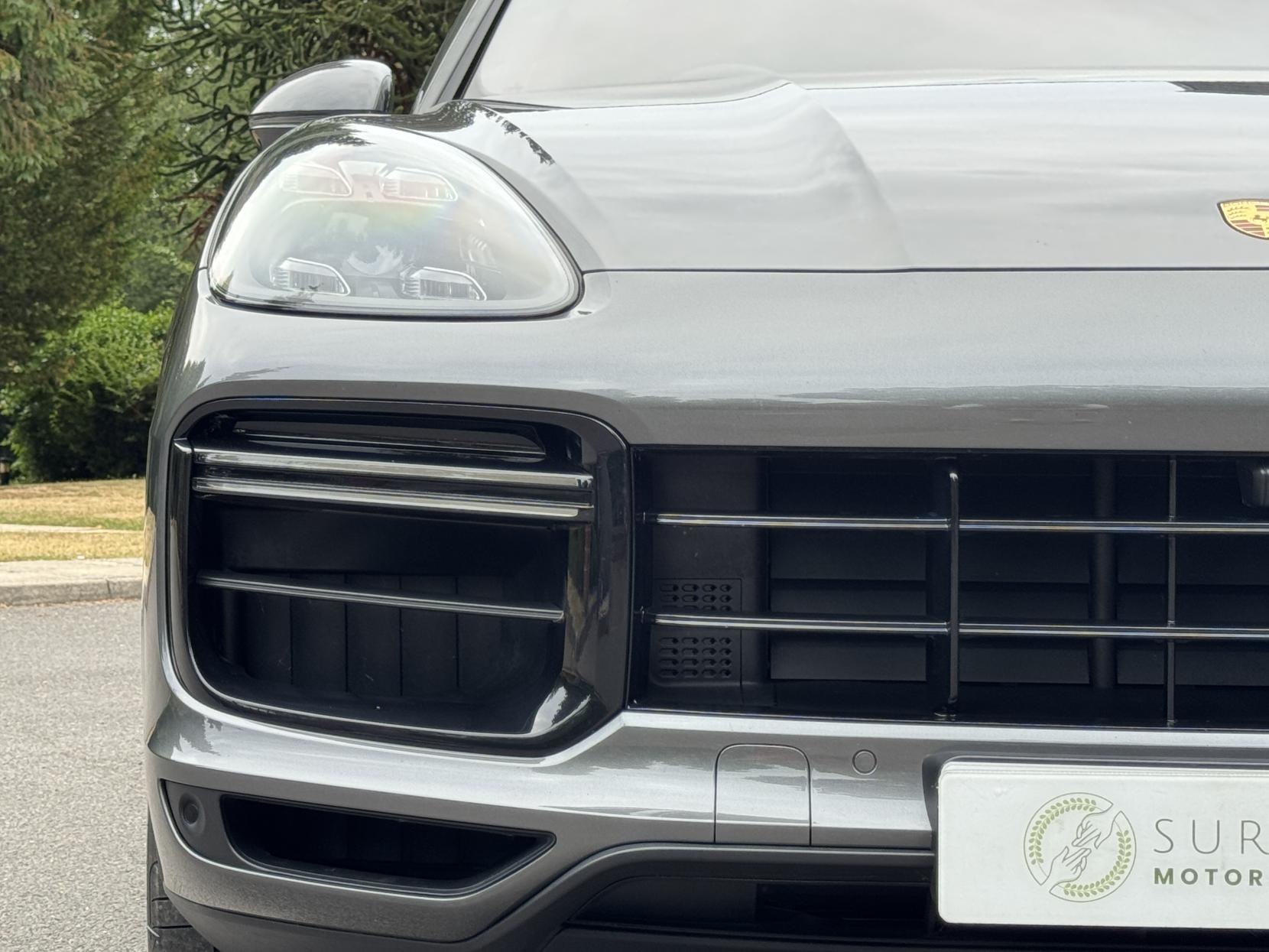 Porsche Cayenne 4.0T V8 Turbo SUV 5dr Petrol TiptronicS 4WD Euro 6 (s/s) (550 ps)