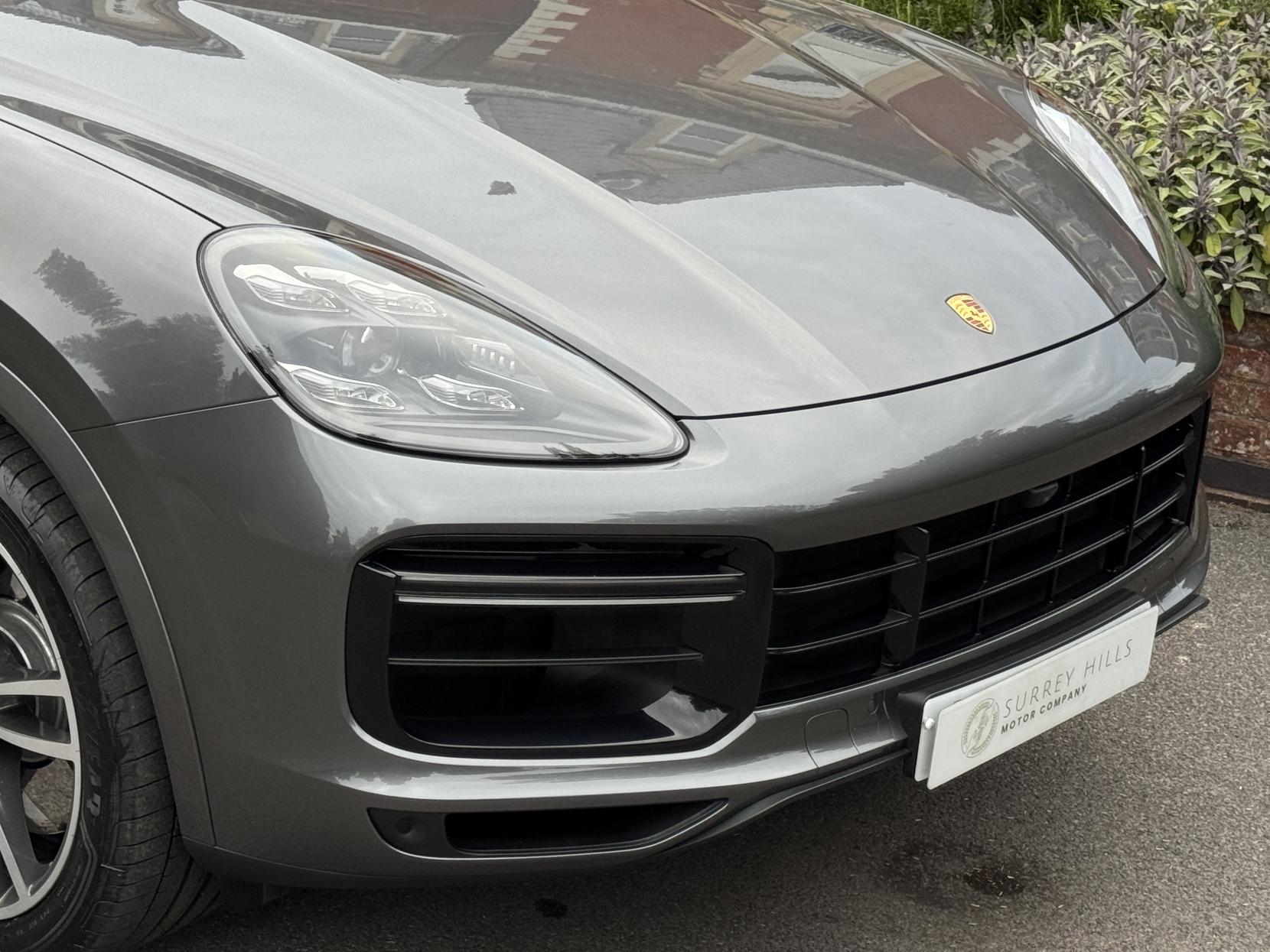 Porsche Cayenne 4.0T V8 Turbo SUV 5dr Petrol TiptronicS 4WD Euro 6 (s/s) (550 ps)