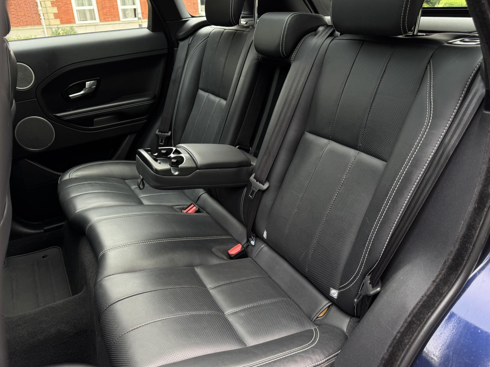 Land Rover Range Rover Evoque 2.2 SD4 Dynamic SUV 5dr Diesel Auto 4WD Euro 5 (s/s) (190 ps)
