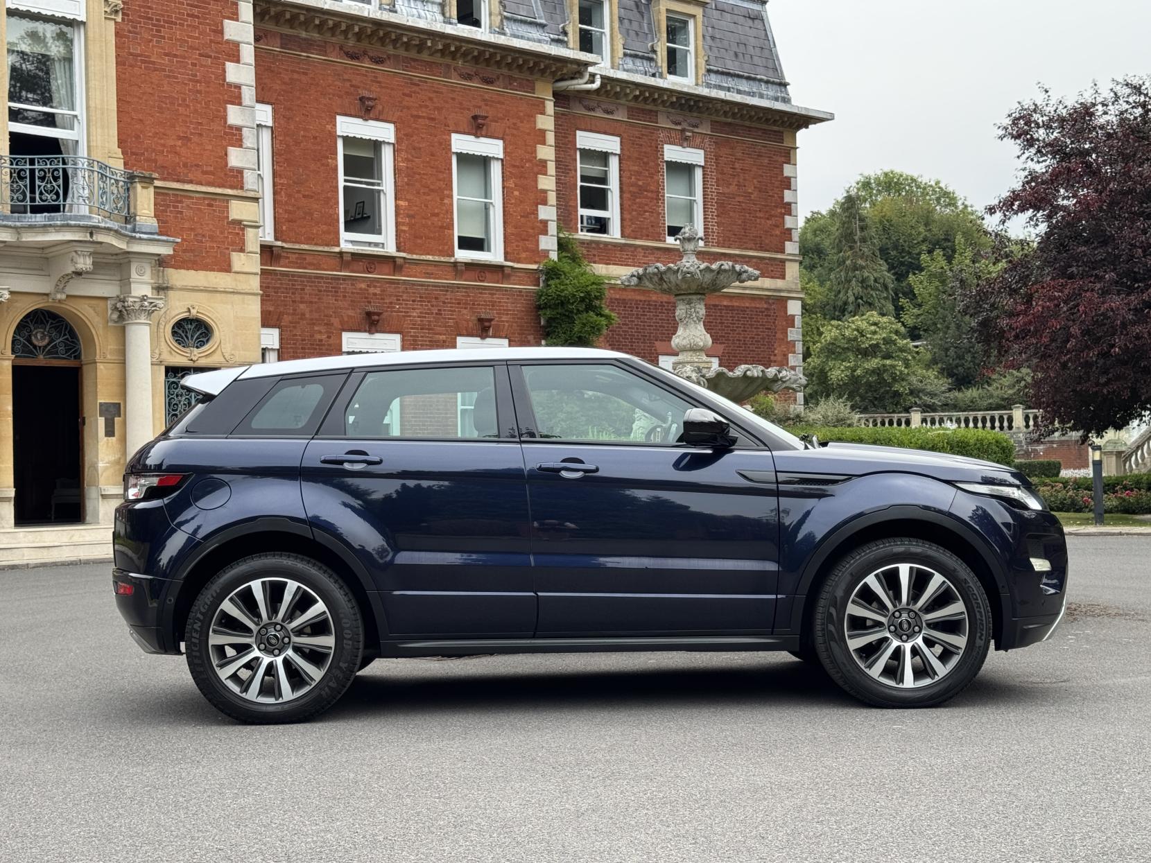 Land Rover Range Rover Evoque 2.2 SD4 Dynamic SUV 5dr Diesel Auto 4WD Euro 5 (s/s) (190 ps)