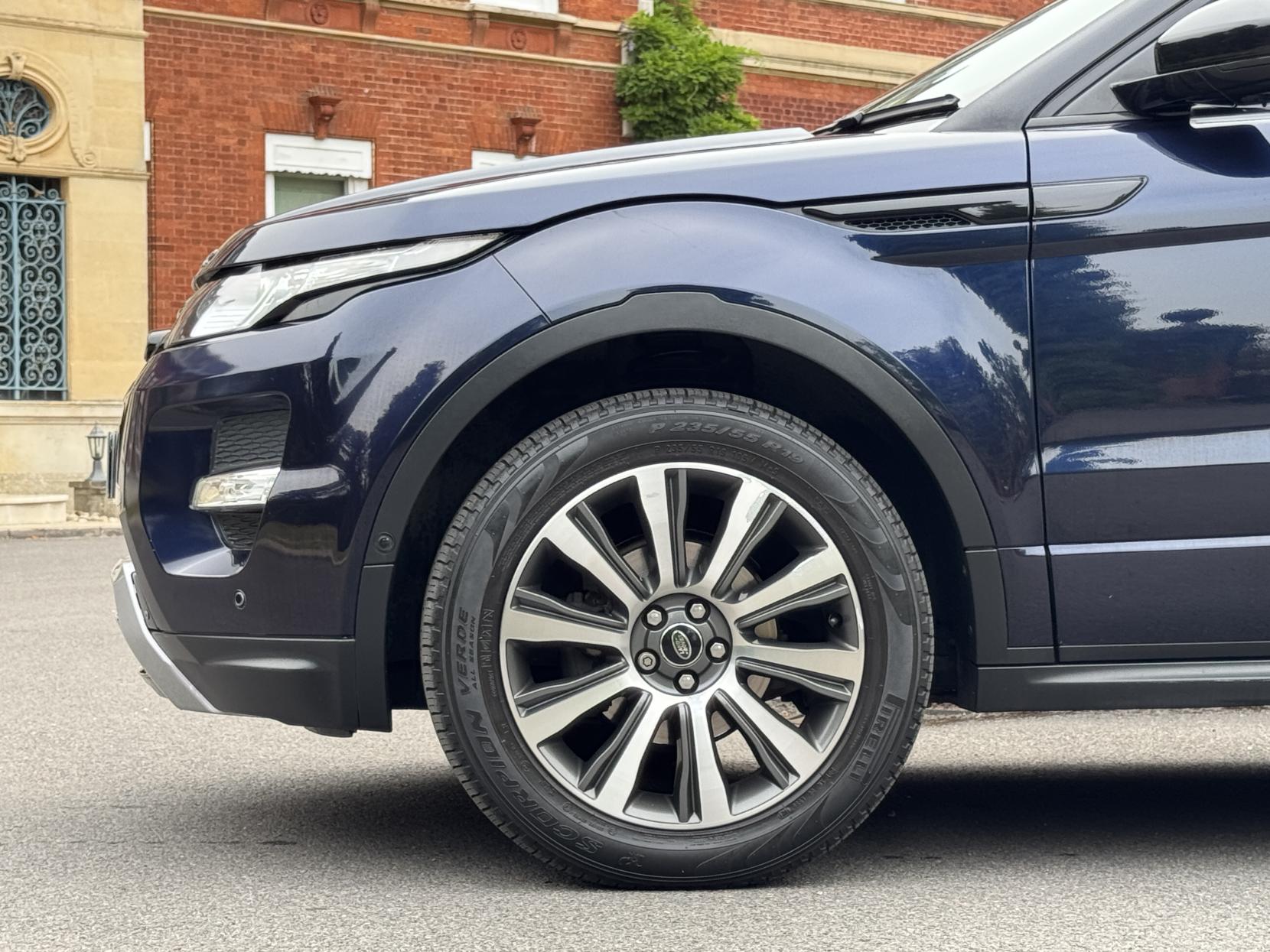 Land Rover Range Rover Evoque 2.2 SD4 Dynamic SUV 5dr Diesel Auto 4WD Euro 5 (s/s) (190 ps)