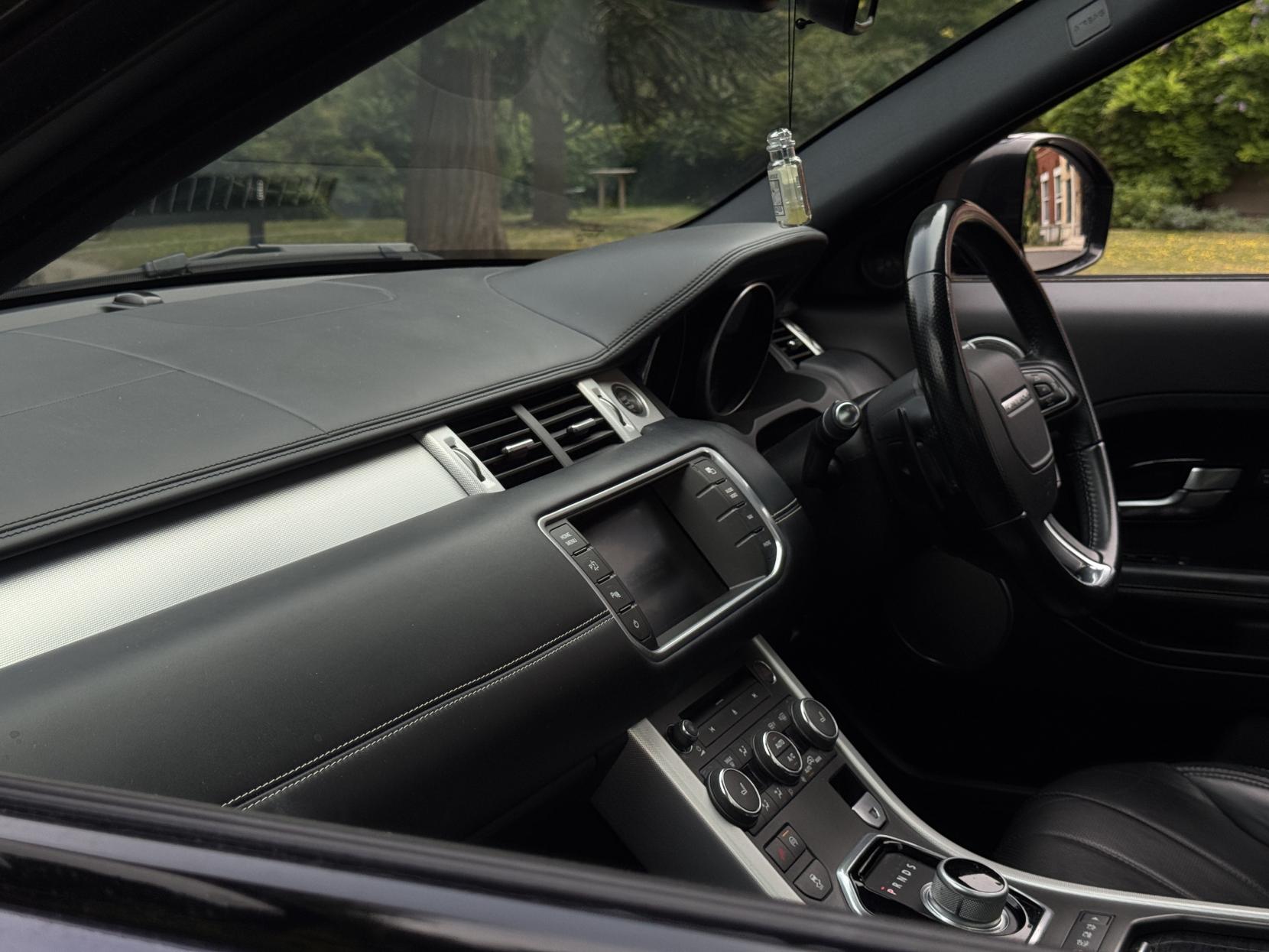 Land Rover Range Rover Evoque 2.2 SD4 Dynamic SUV 5dr Diesel Auto 4WD Euro 5 (s/s) (190 ps)