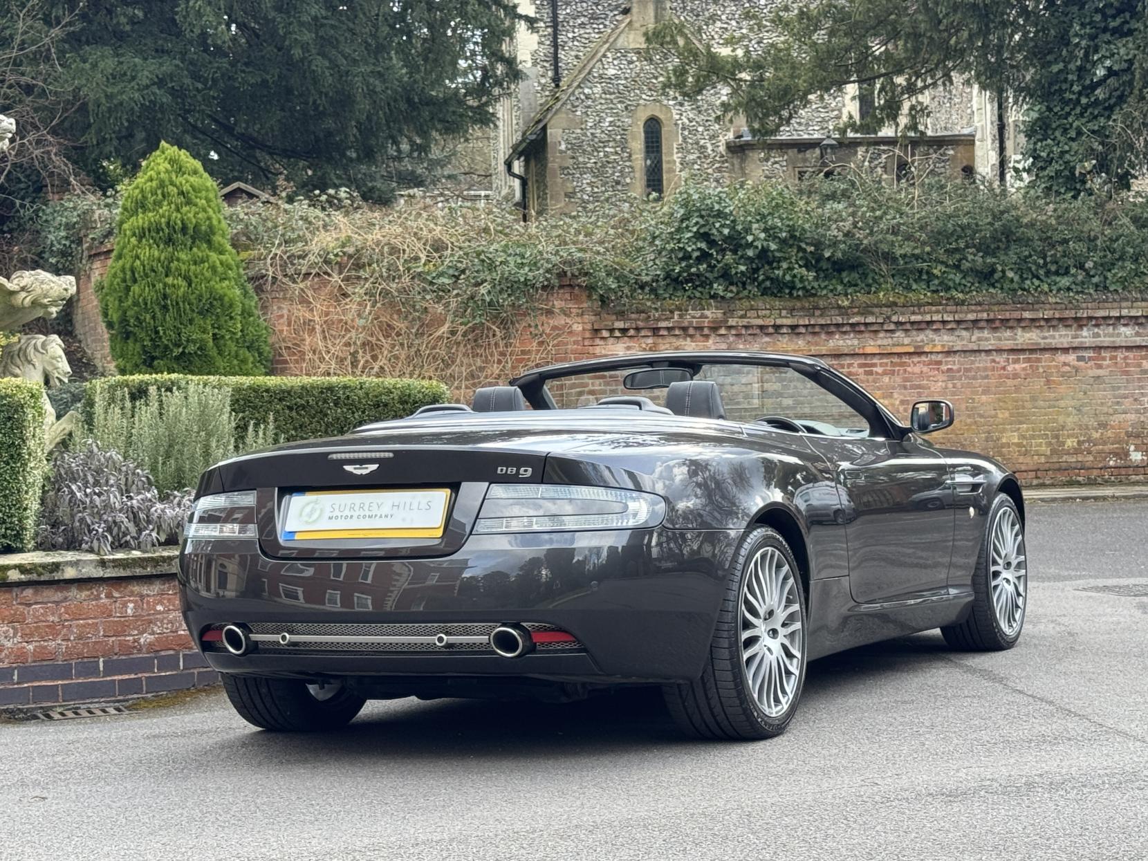 Aston Martin DB9 6.0 V12 Volante 2dr Petrol T-TronicII Euro 4 (470 bhp)