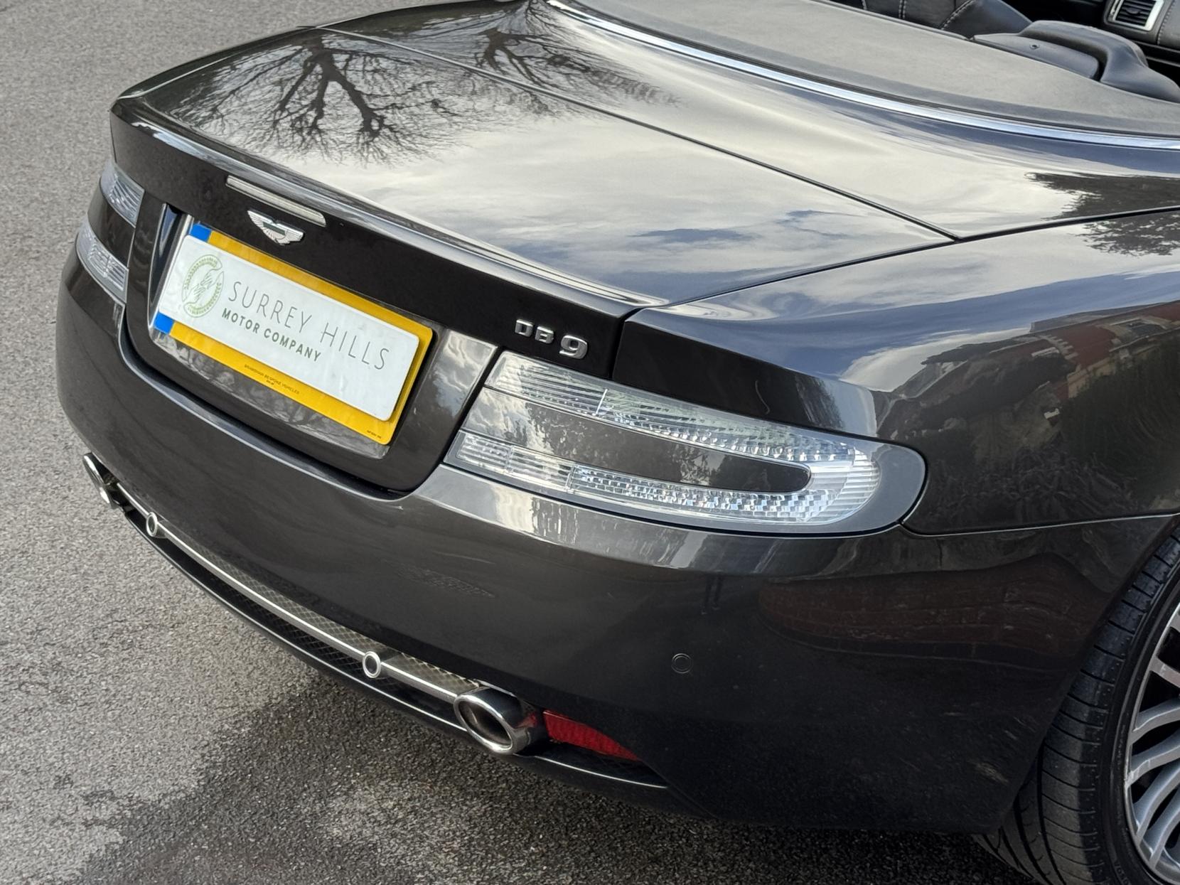 Aston Martin DB9 6.0 V12 Volante 2dr Petrol T-TronicII Euro 4 (470 bhp)