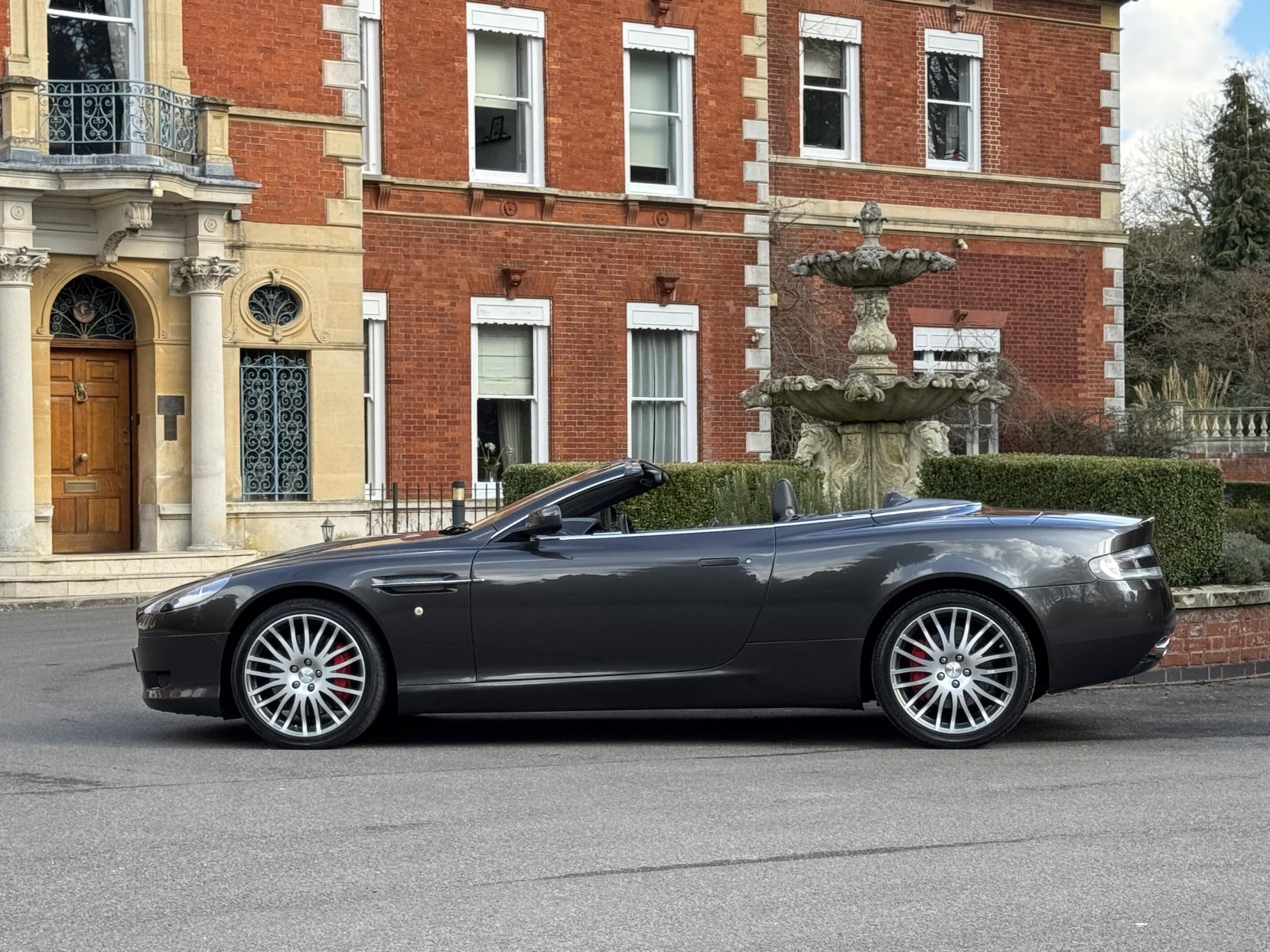 Aston Martin DB9 6.0 V12 Volante 2dr Petrol T-TronicII Euro 4 (470 bhp)