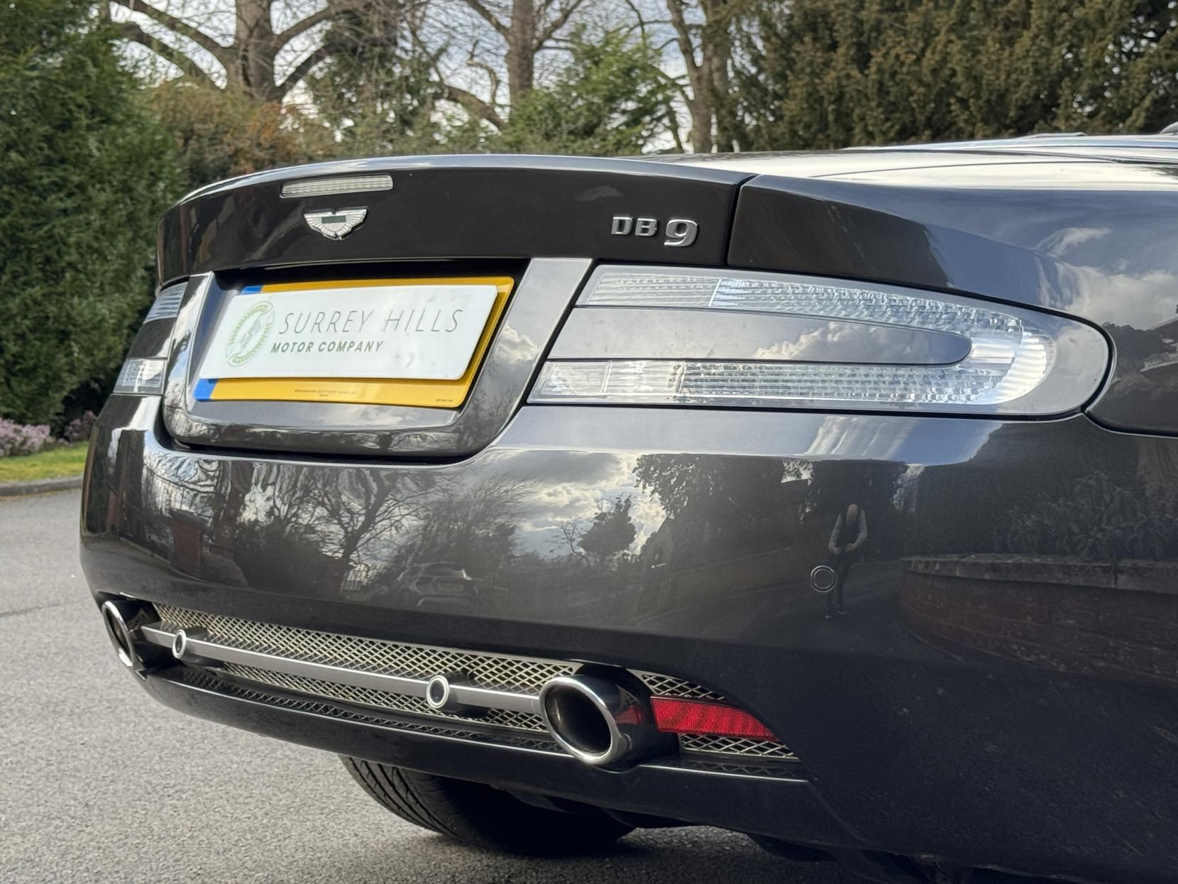 Aston Martin DB9 6.0 V12 Volante 2dr Petrol T-TronicII Euro 4 (470 bhp)