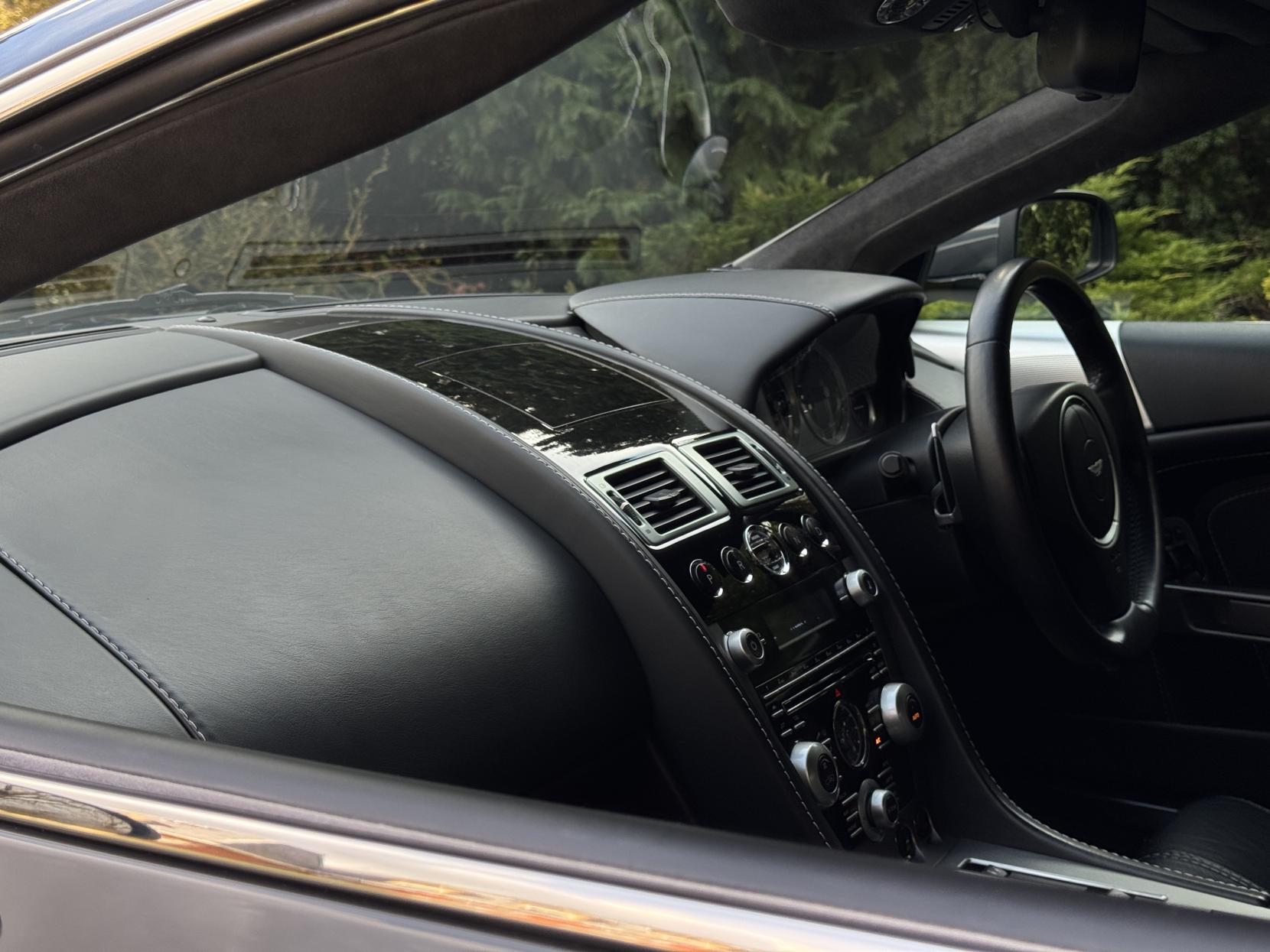 Aston Martin DB9 6.0 V12 Volante 2dr Petrol T-TronicII Euro 4 (470 bhp)