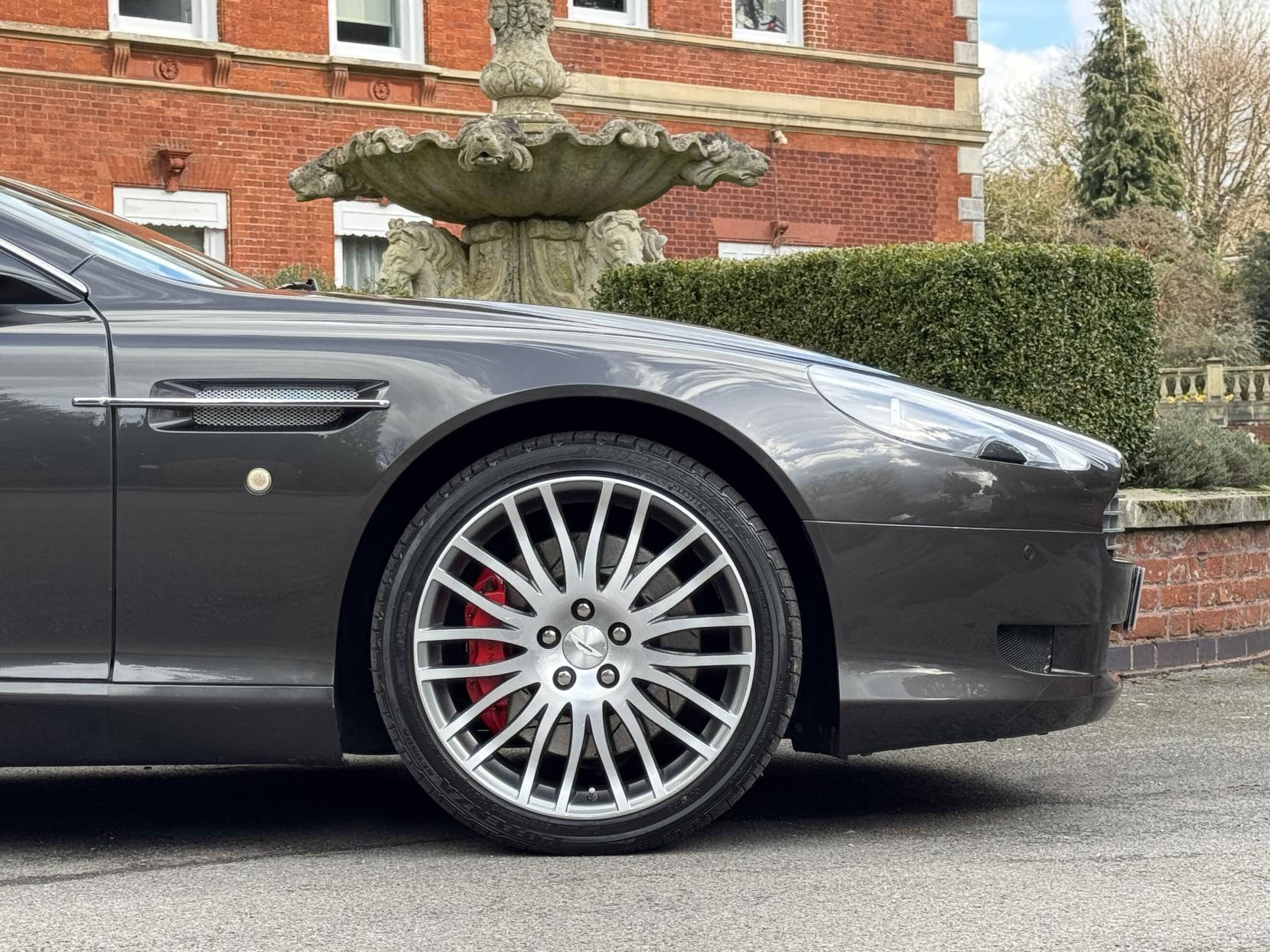 Aston Martin DB9 6.0 V12 Volante 2dr Petrol T-TronicII Euro 4 (470 bhp)