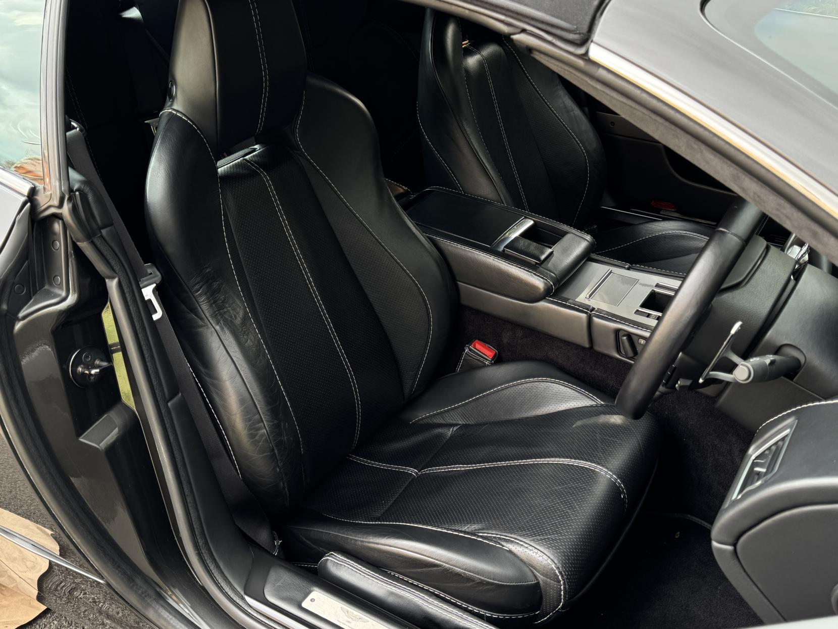 Aston Martin DB9 6.0 V12 Volante 2dr Petrol T-TronicII Euro 4 (470 bhp)