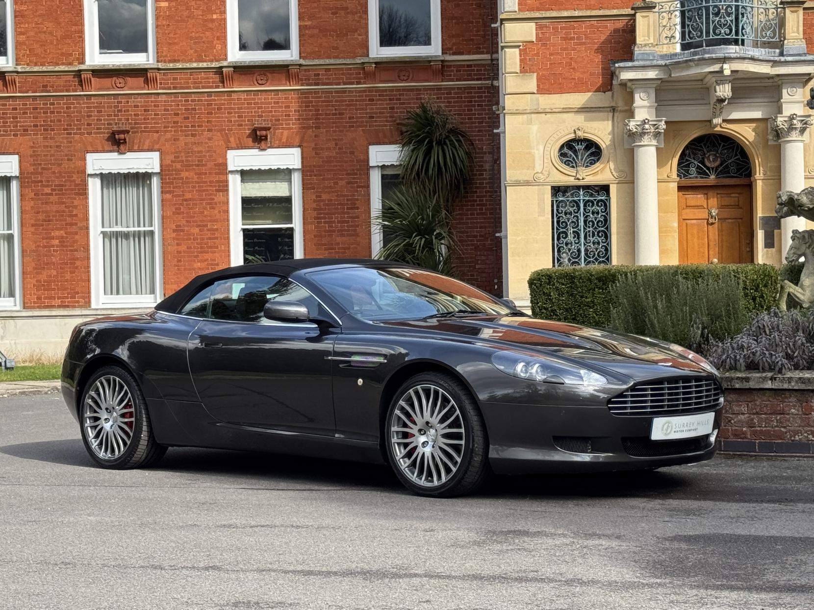 Aston Martin DB9 6.0 V12 Volante 2dr Petrol T-TronicII Euro 4 (470 bhp)