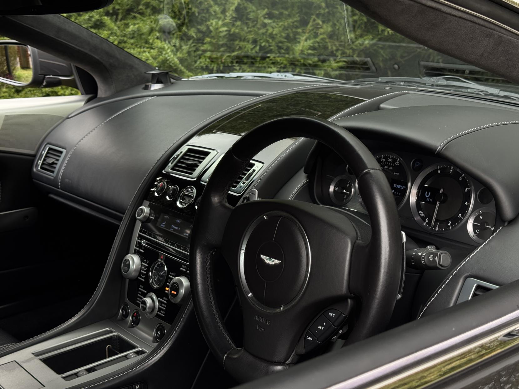 Aston Martin DB9 6.0 V12 Volante 2dr Petrol T-TronicII Euro 4 (470 bhp)