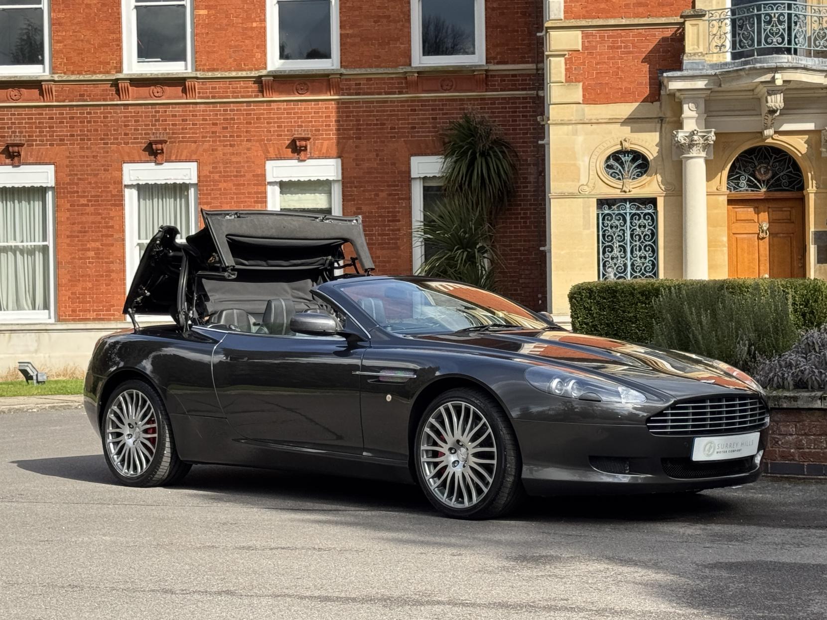 Aston Martin DB9 6.0 V12 Volante 2dr Petrol T-TronicII Euro 4 (470 bhp)