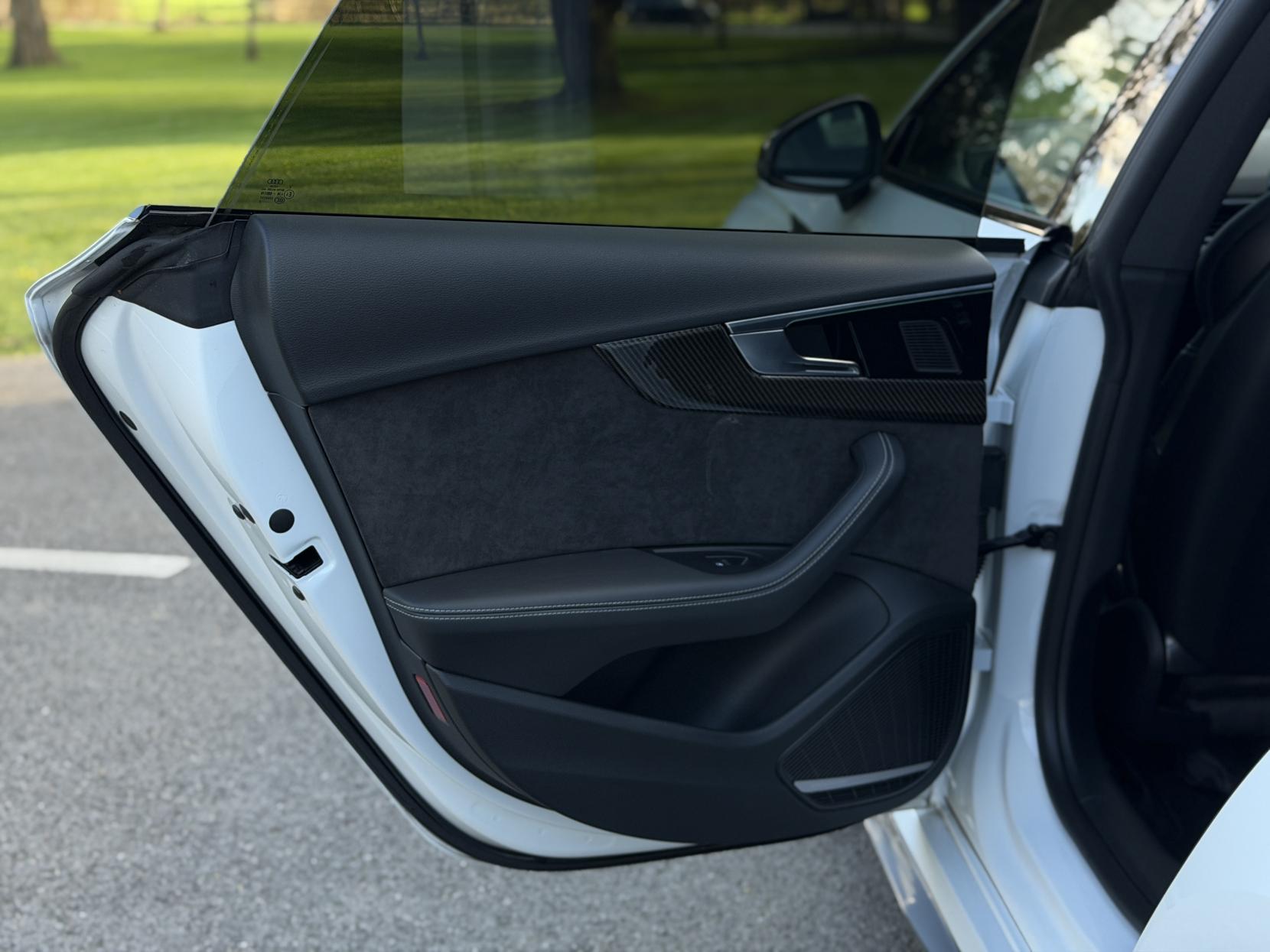 Audi RS5 2.9 TFSI V6 Carbon Black Sportback 5dr Petrol Tiptronic quattro Euro 6 (s/s) (450 ps)