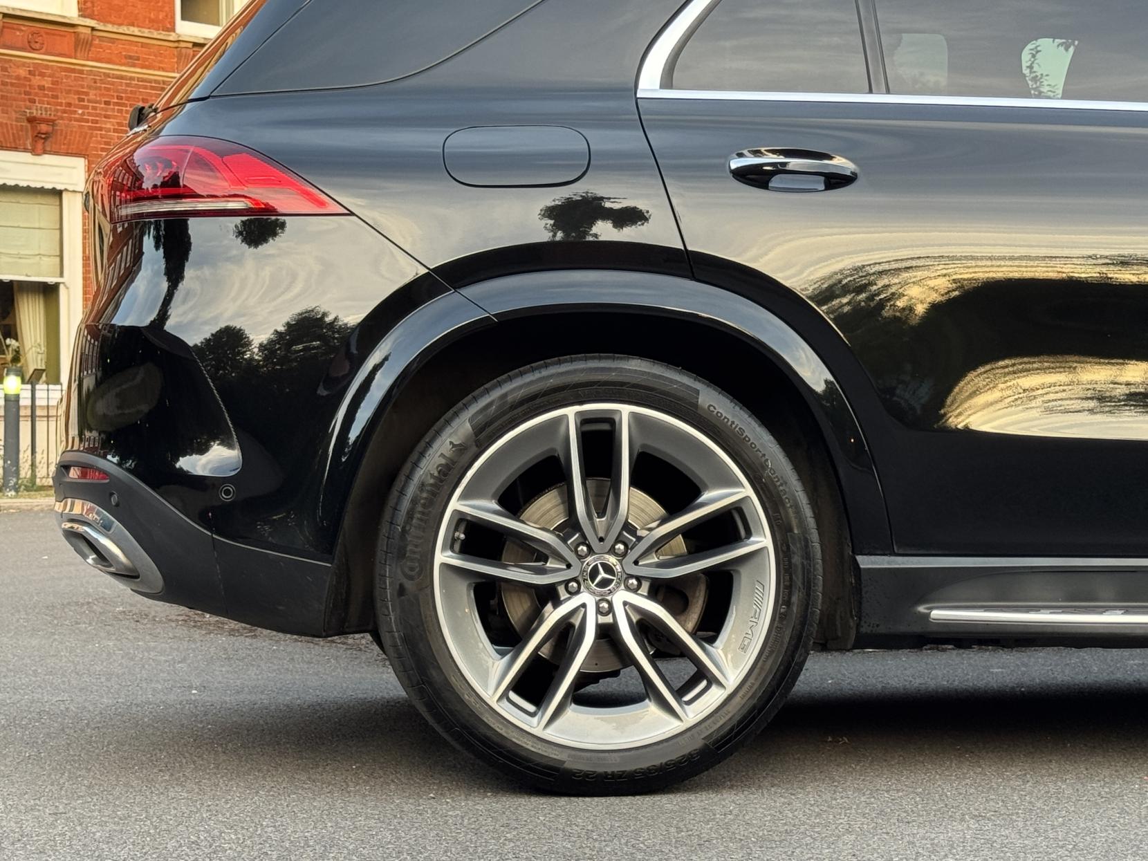 Mercedes-Benz GLE 2.9 GLE400d AMG Line (Premium Plus) SUV 5dr Diesel G-Tronic 4MATIC Euro 6 (s/s) (7 Seat) (330 ps)