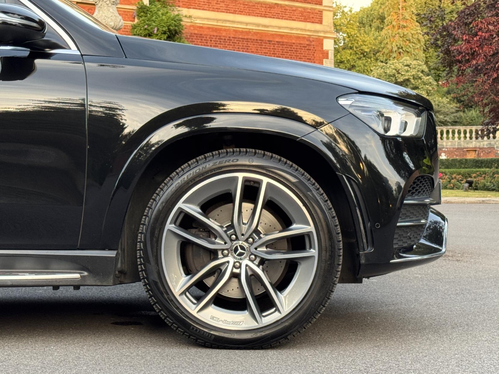 Mercedes-Benz GLE 2.9 GLE400d AMG Line (Premium Plus) SUV 5dr Diesel G-Tronic 4MATIC Euro 6 (s/s) (7 Seat) (330 ps)