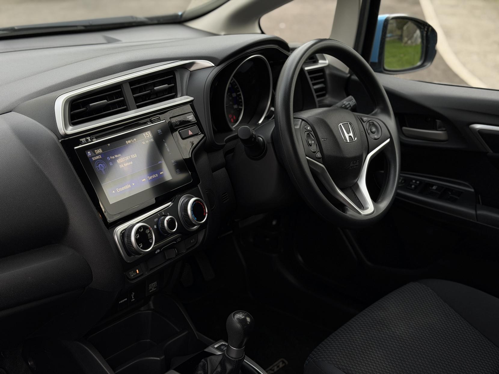 Honda Jazz 1.3 i-VTEC SE Hatchback 5dr Petrol Manual Euro 6 (s/s) (102 ps)