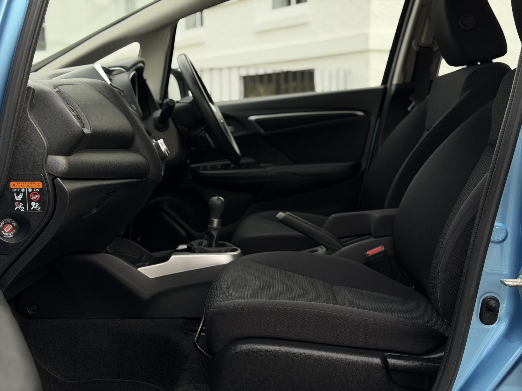 Honda Jazz 1.3 i-VTEC SE Hatchback 5dr Petrol Manual Euro 6 (s/s) (102 ps)