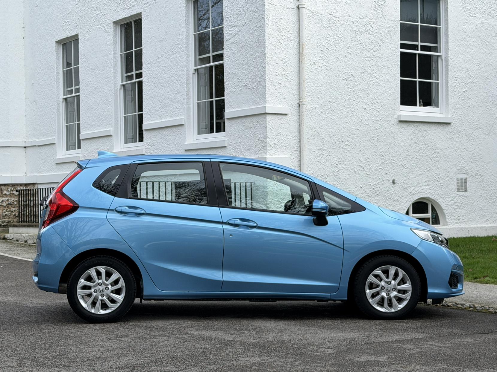 Honda Jazz 1.3 i-VTEC SE Hatchback 5dr Petrol Manual Euro 6 (s/s) (102 ps)