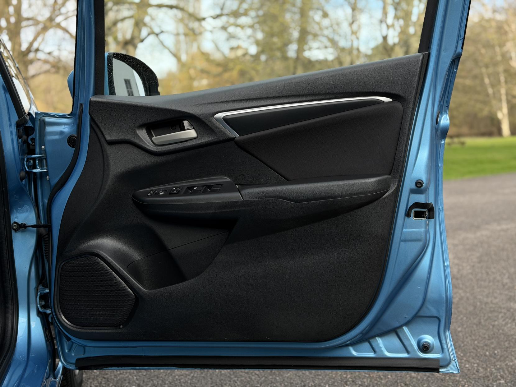 Honda Jazz 1.3 i-VTEC SE Hatchback 5dr Petrol Manual Euro 6 (s/s) (102 ps)