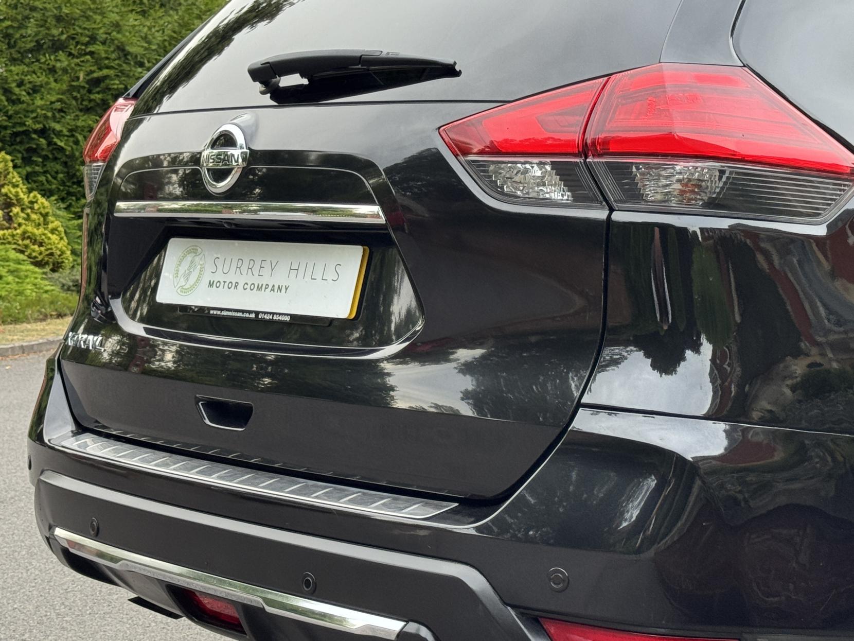 Nissan X-Trail 2.0 dCi Tekna SUV 5dr Diesel XTRON 4WD Euro 6 (s/s) (177 ps)