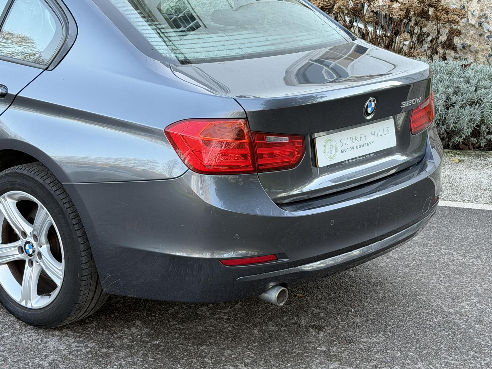 BMW 3 Series 2.0 320d SE Saloon 4dr Diesel Auto Euro 5 (s/s) (184 ps)