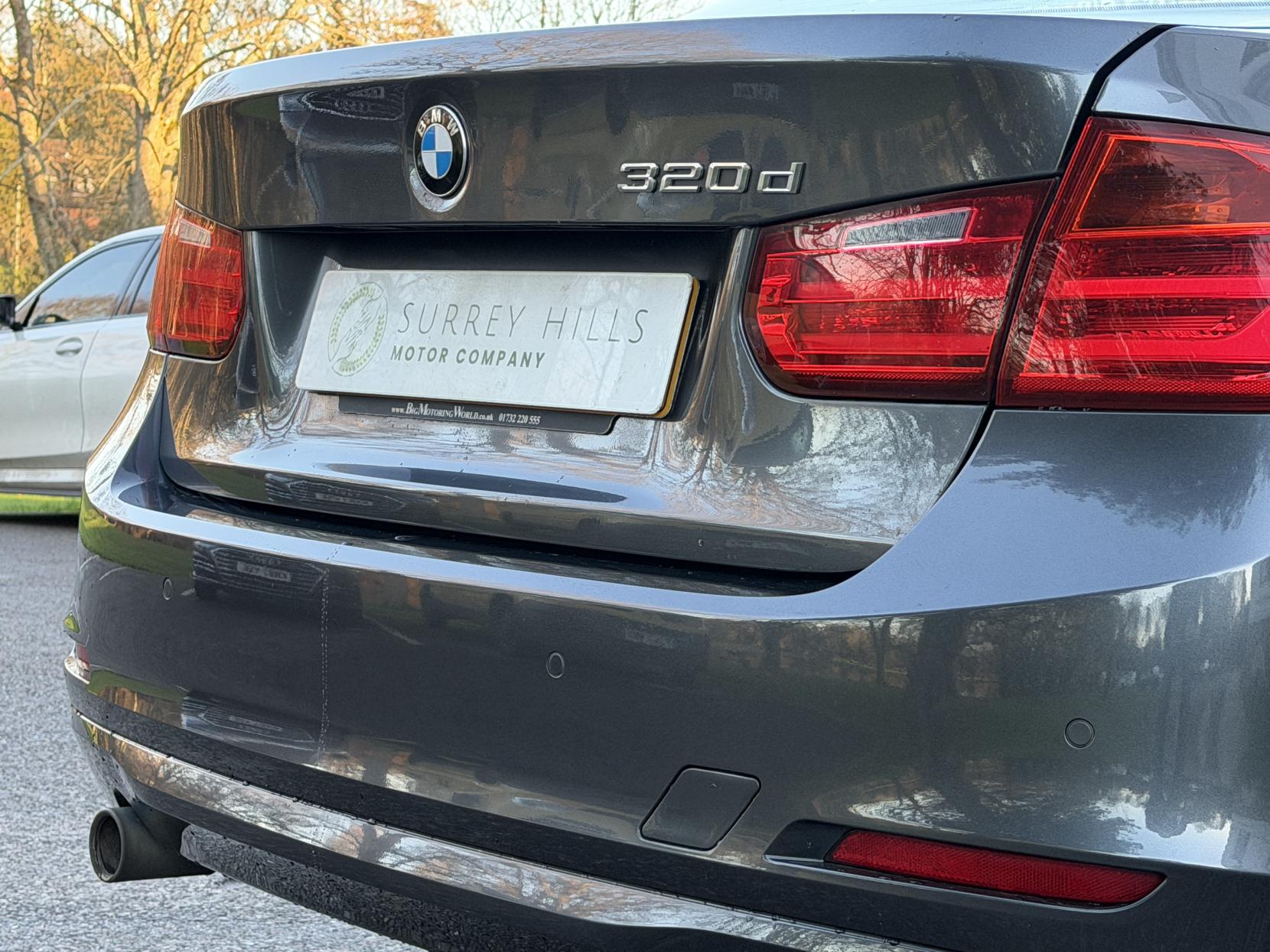 BMW 3 Series 2.0 320d SE Saloon 4dr Diesel Auto Euro 5 (s/s) (184 ps)