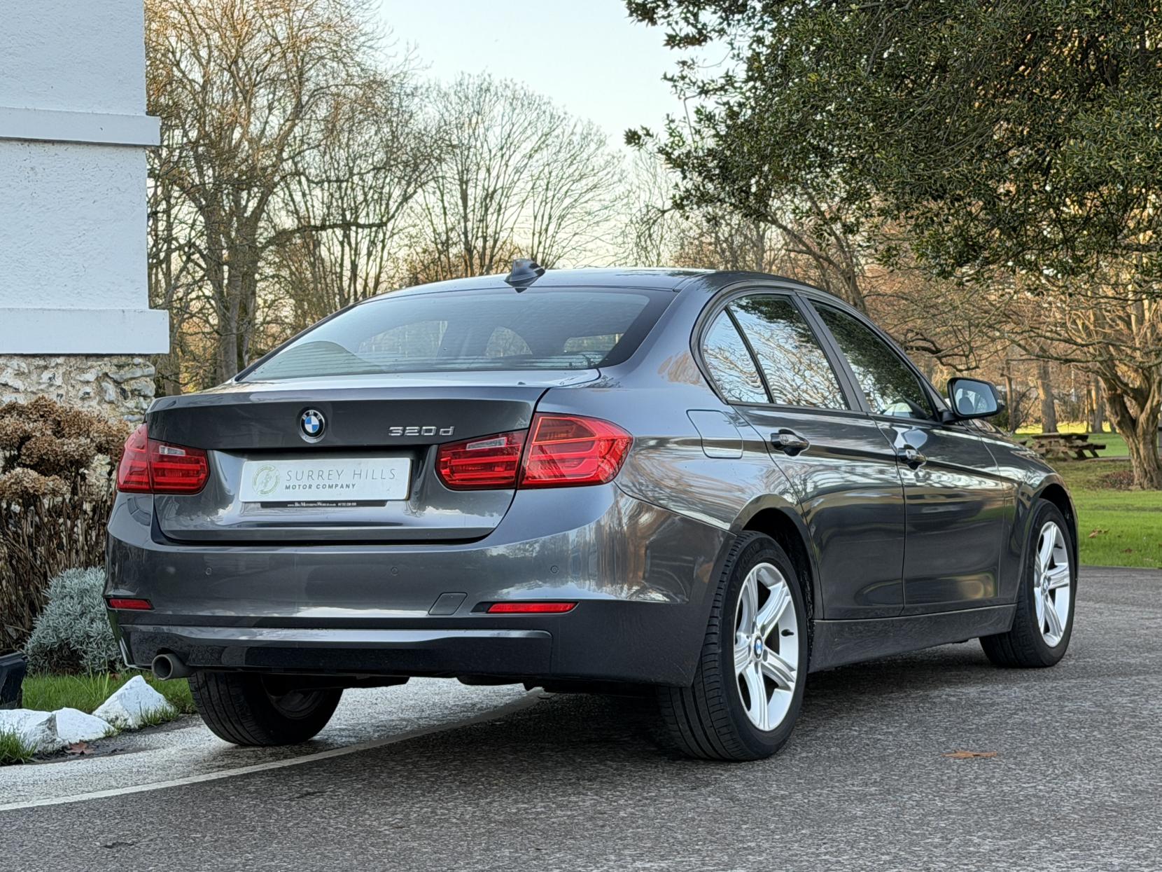 BMW 3 Series 2.0 320d SE Saloon 4dr Diesel Auto Euro 5 (s/s) (184 ps)