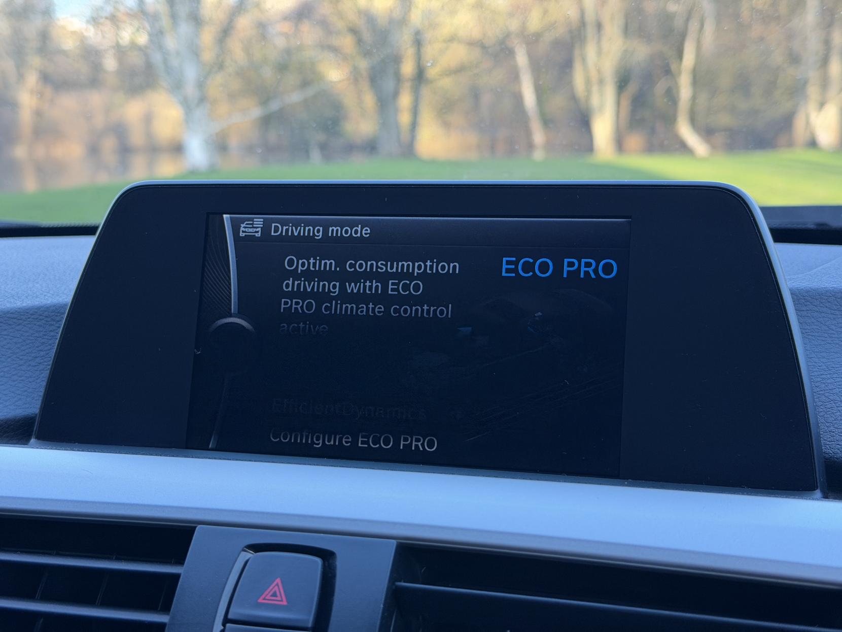 BMW 3 Series 2.0 320d SE Saloon 4dr Diesel Auto Euro 5 (s/s) (184 ps)