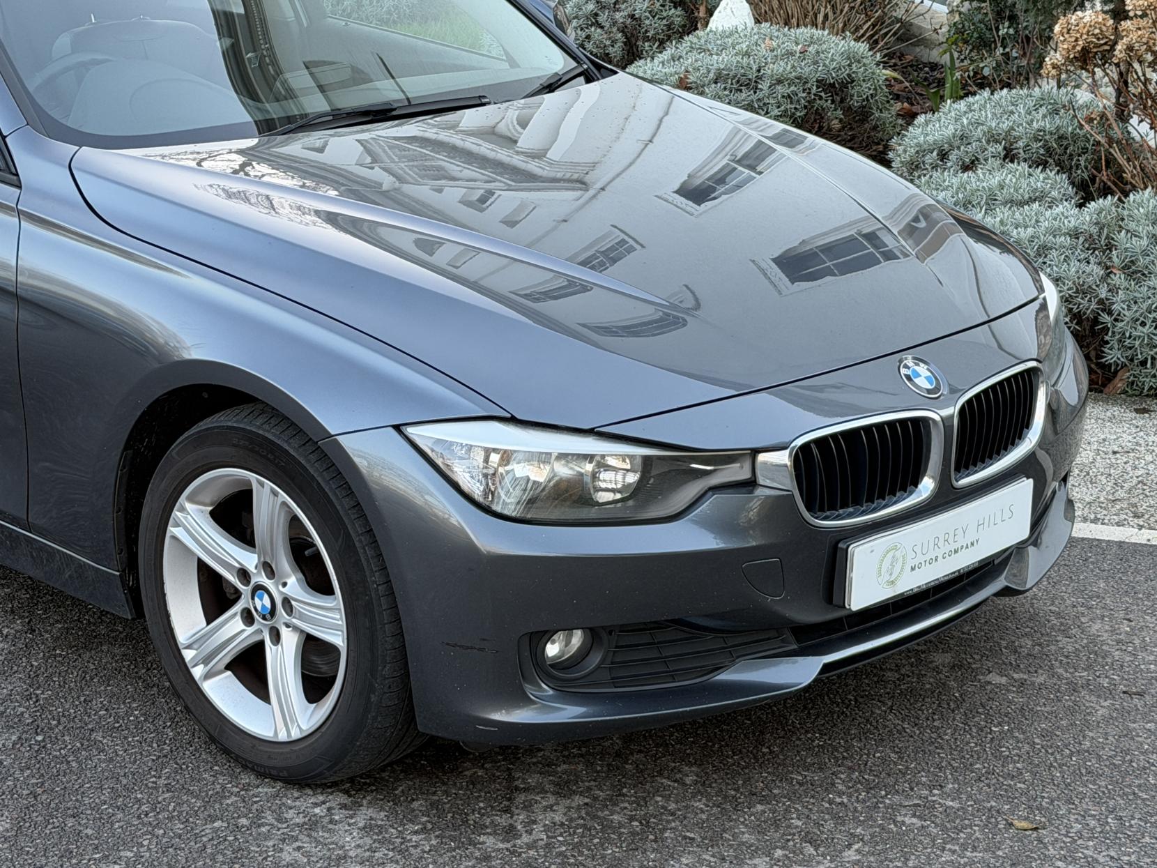 BMW 3 Series 2.0 320d SE Saloon 4dr Diesel Auto Euro 5 (s/s) (184 ps)
