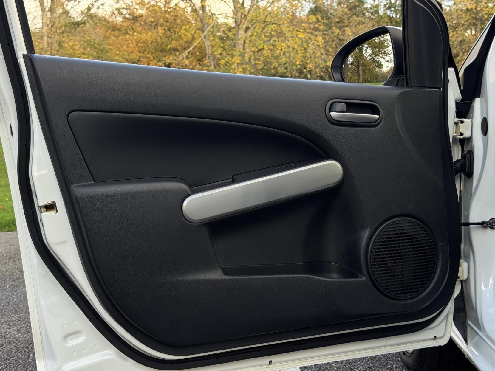 Mazda Mazda2 1.5 TS2 Hatchback 5dr Petrol Auto Euro 5 (102 ps)