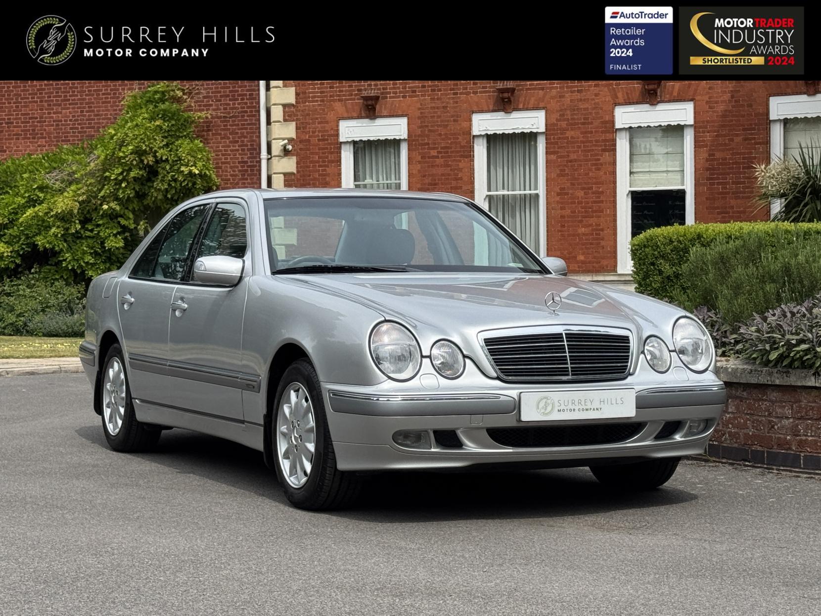 Mercedes-Benz E Class 2.6 E240 Elegance Saloon 4dr Petrol Automatic (261 g/km, 170 bhp)