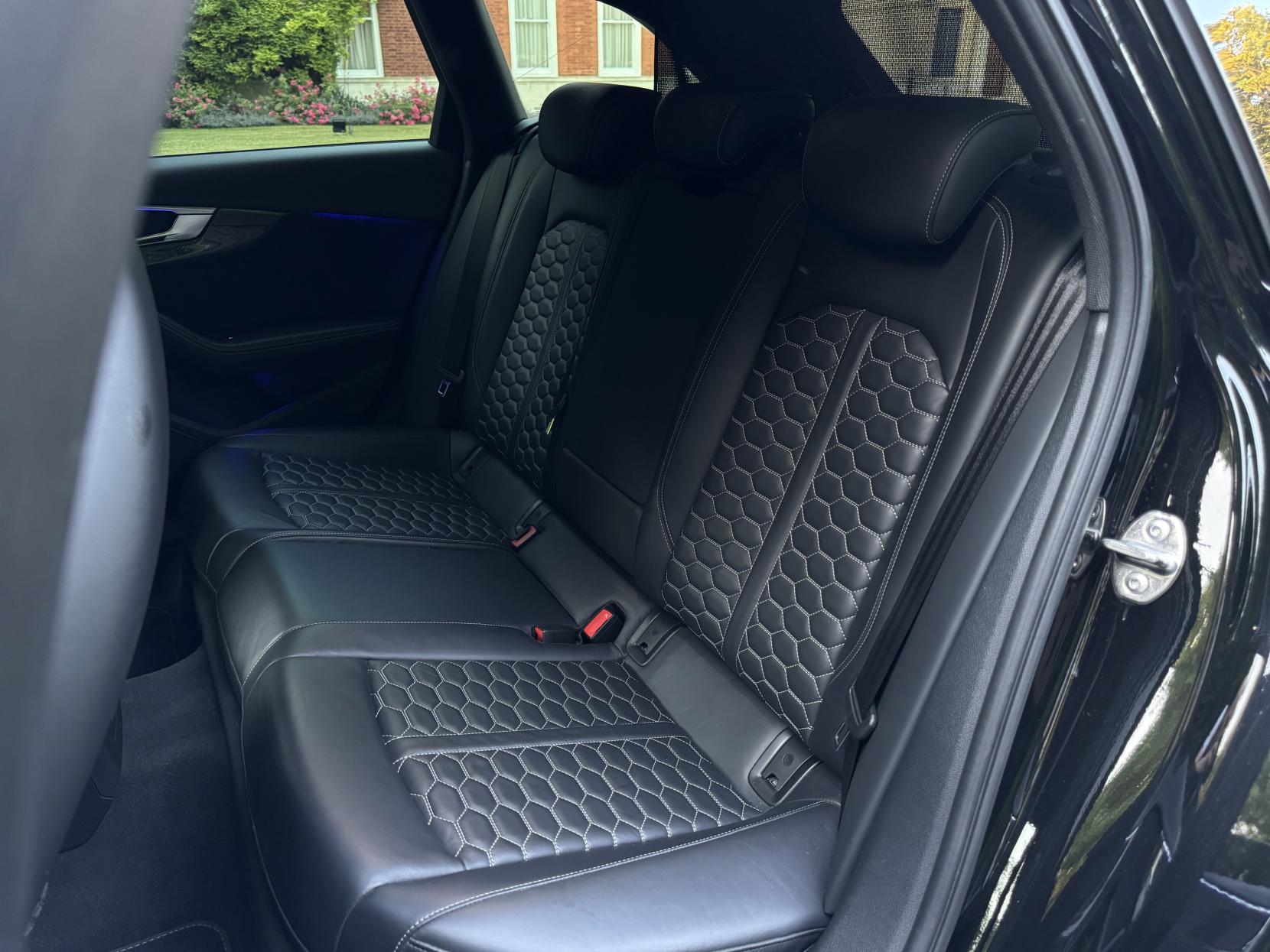 Audi RS4 Avant 2.9 TFSI V6 Estate 5dr Petrol Tiptronic quattro Euro 6 (s/s) (450 ps)