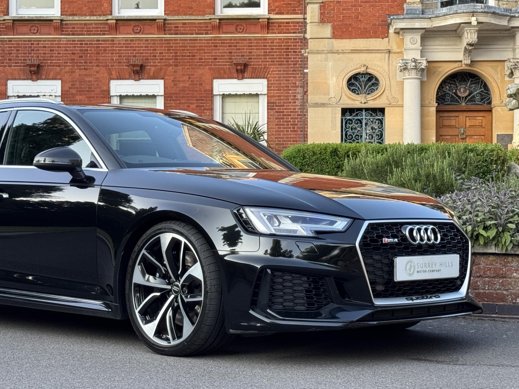 Audi RS4 Avant 2.9 TFSI V6 Estate 5dr Petrol Tiptronic quattro Euro 6 (s/s) (450 ps)