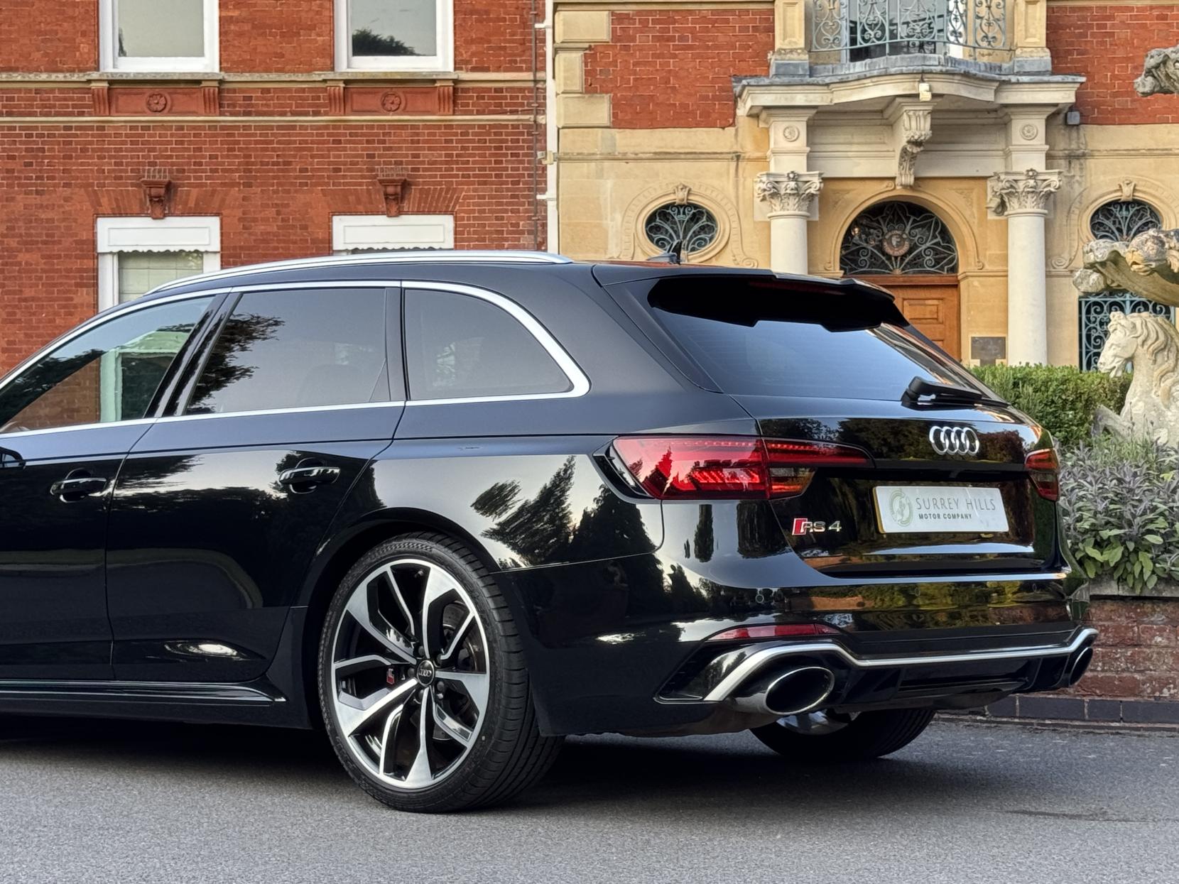 Audi RS4 Avant 2.9 TFSI V6 Estate 5dr Petrol Tiptronic quattro Euro 6 (s/s) (450 ps)